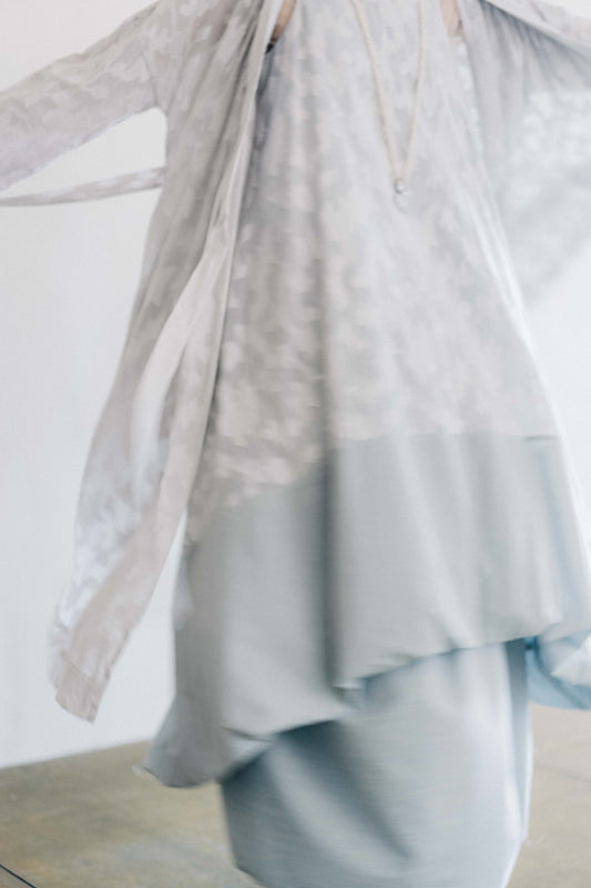 sheer jacquard sleeveless cloud dress (pre-order)