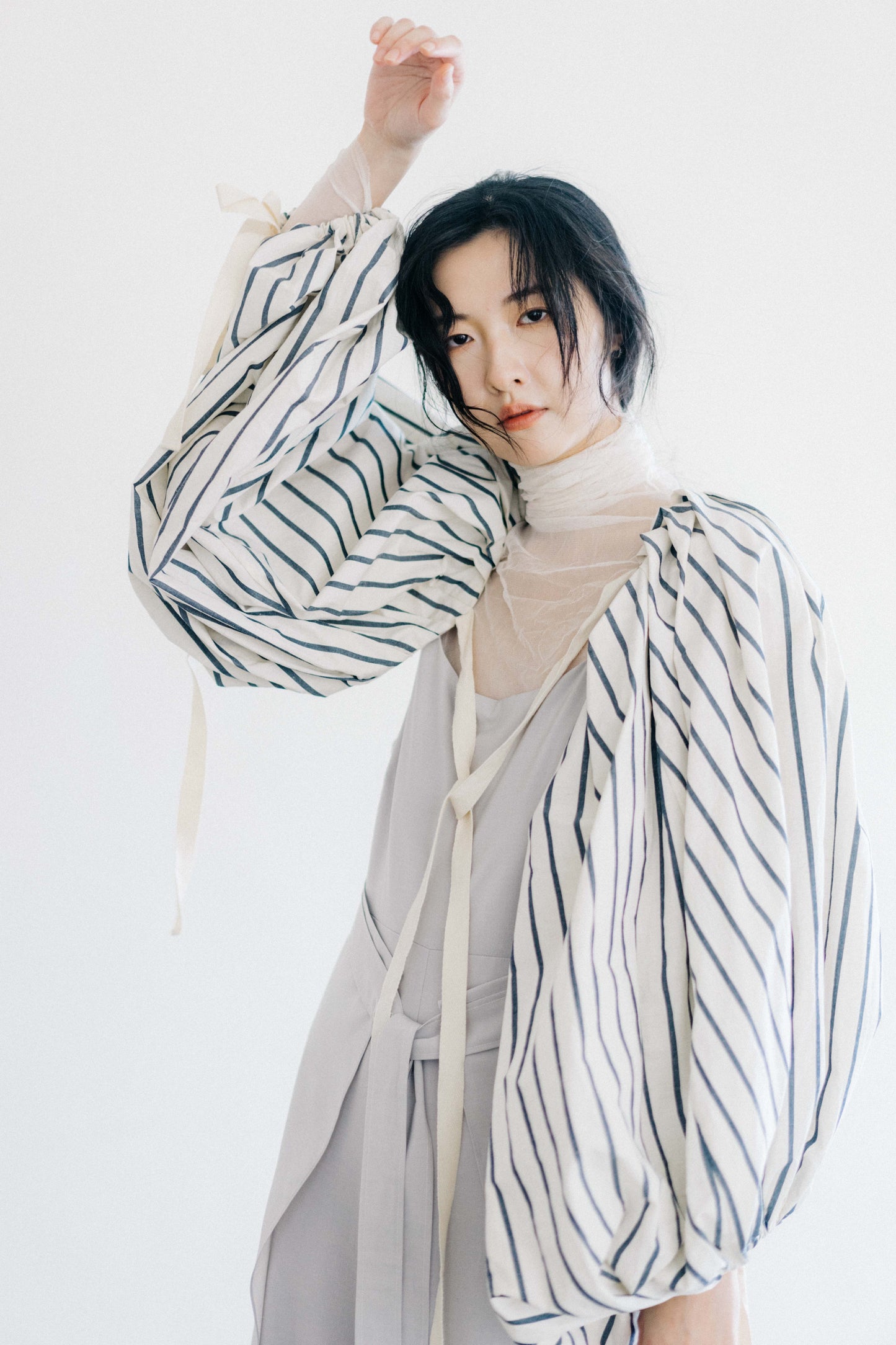 puffy sleeves with striped outerwear (in-stock)