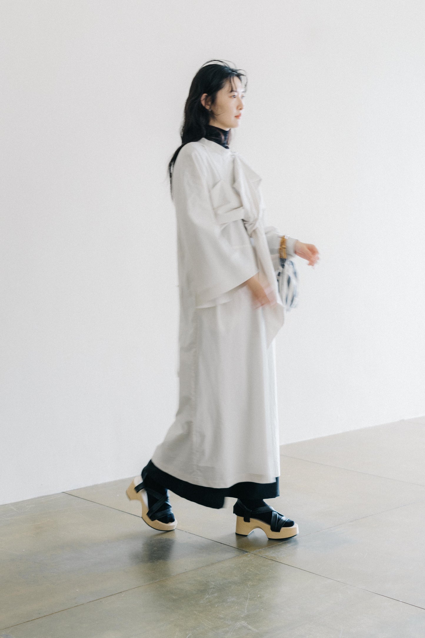 knot-draped grey long-sleeves dress (in-stock)
