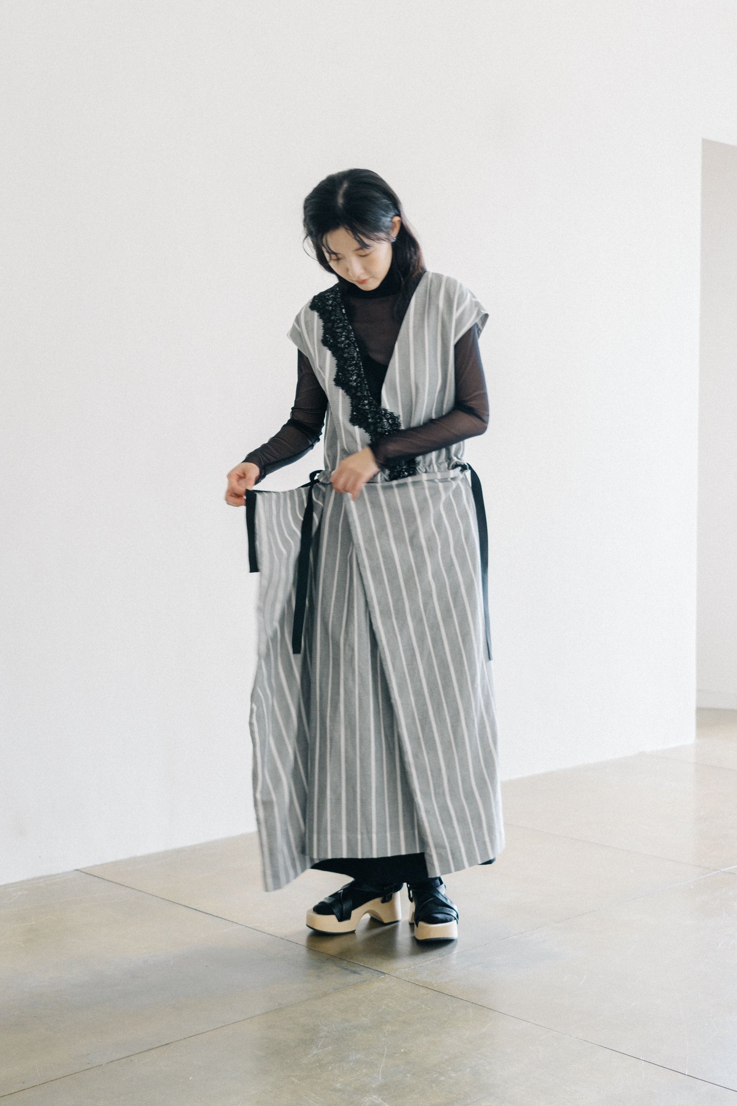 striped square-dress with black lace (pre-order)