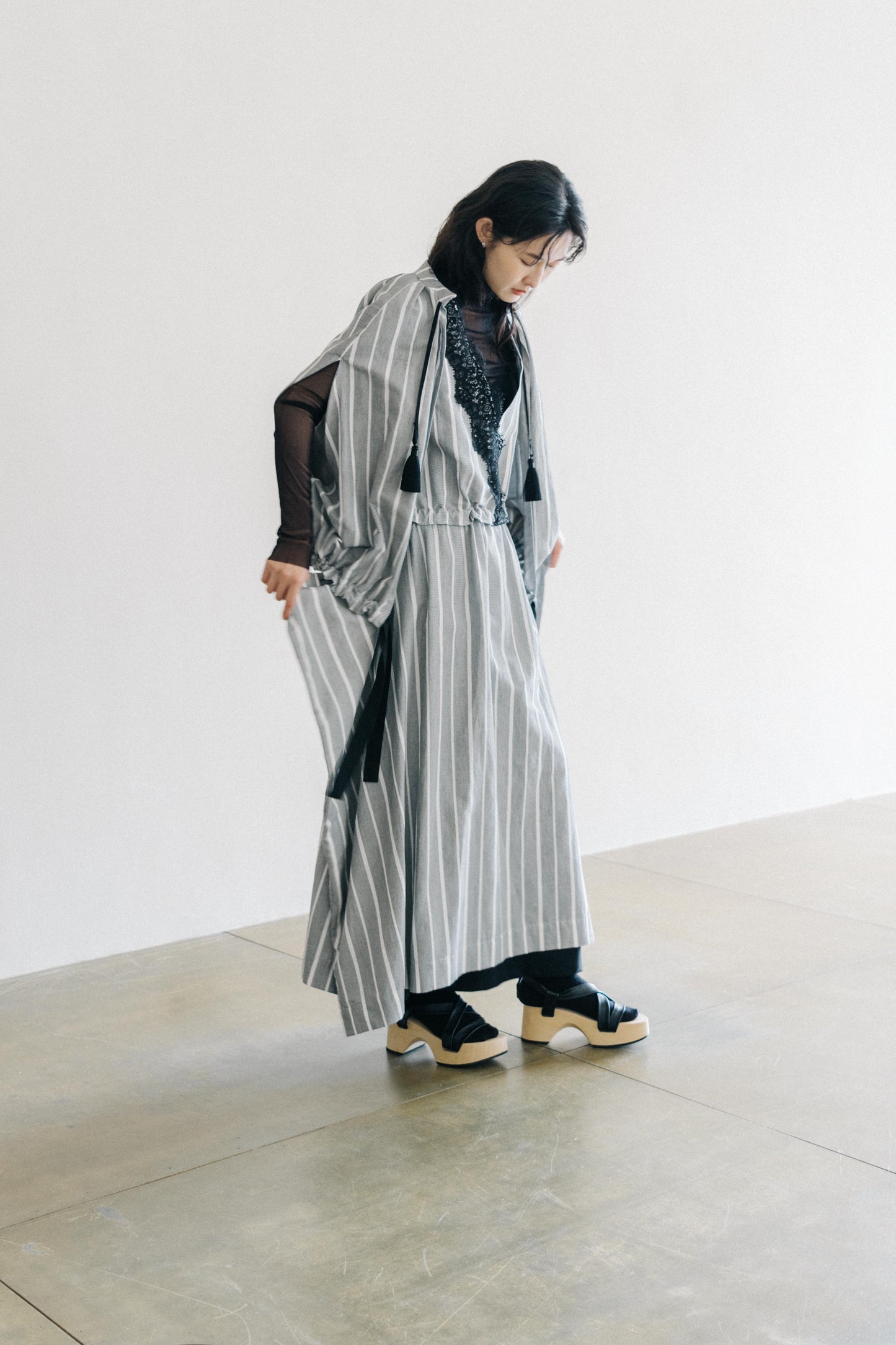 striped square-dress with black lace (pre-order)