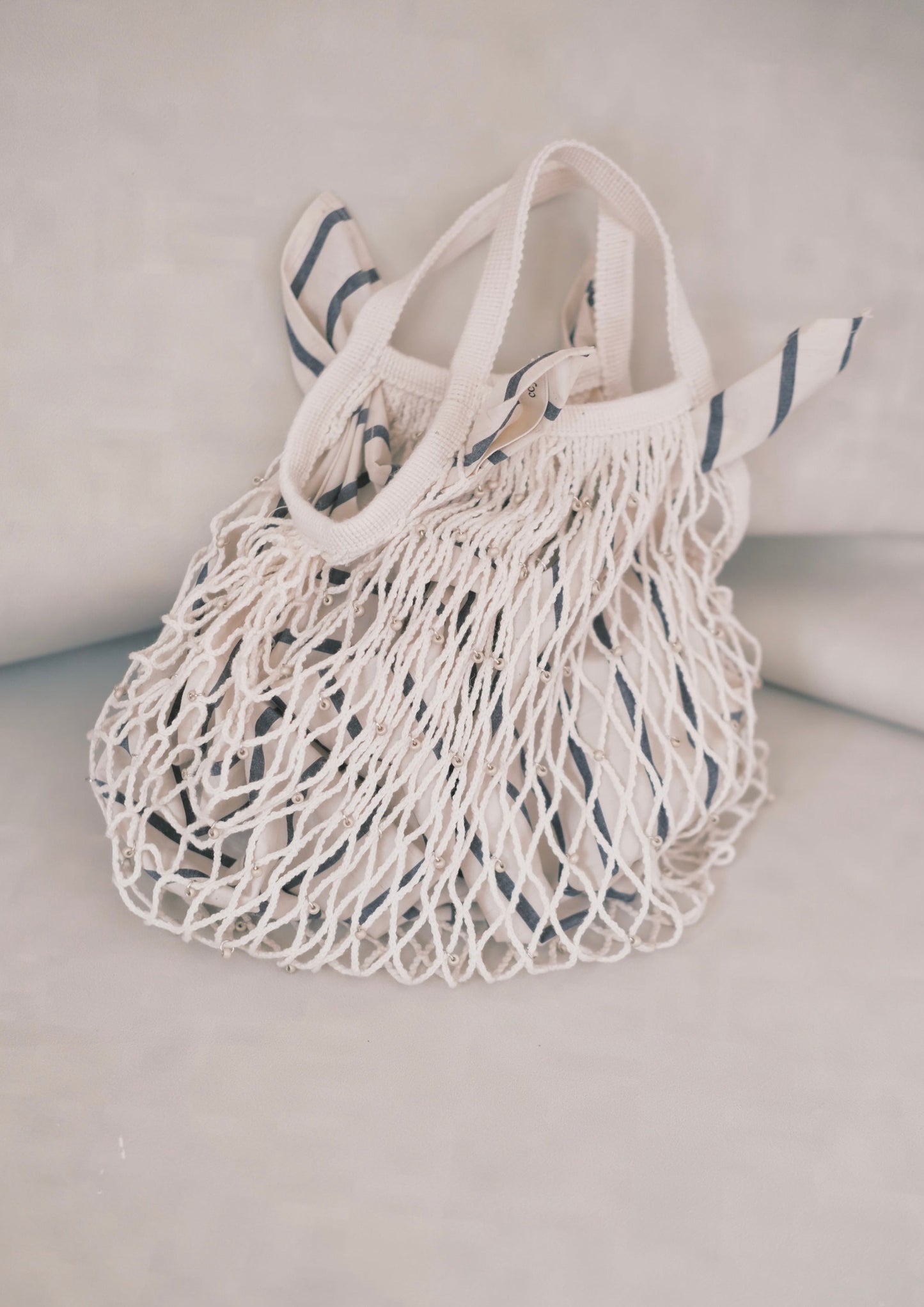 filet beads bag with stripe scarf