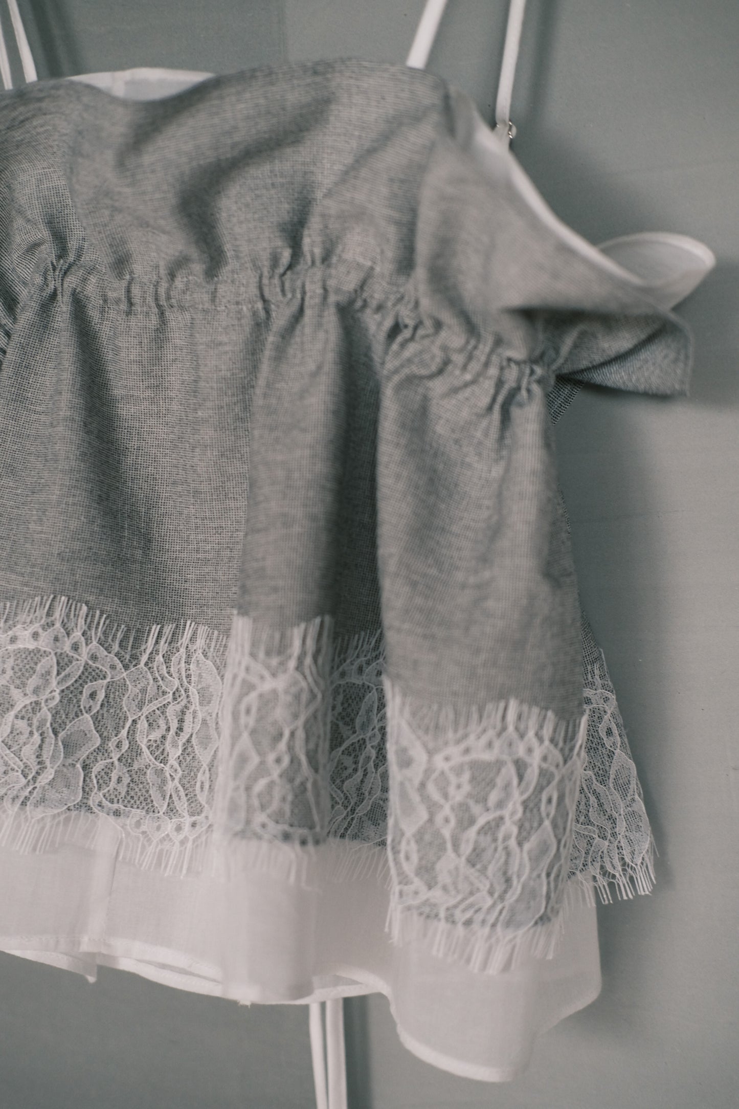 double-layer ruched crop top with lace (in-stock)