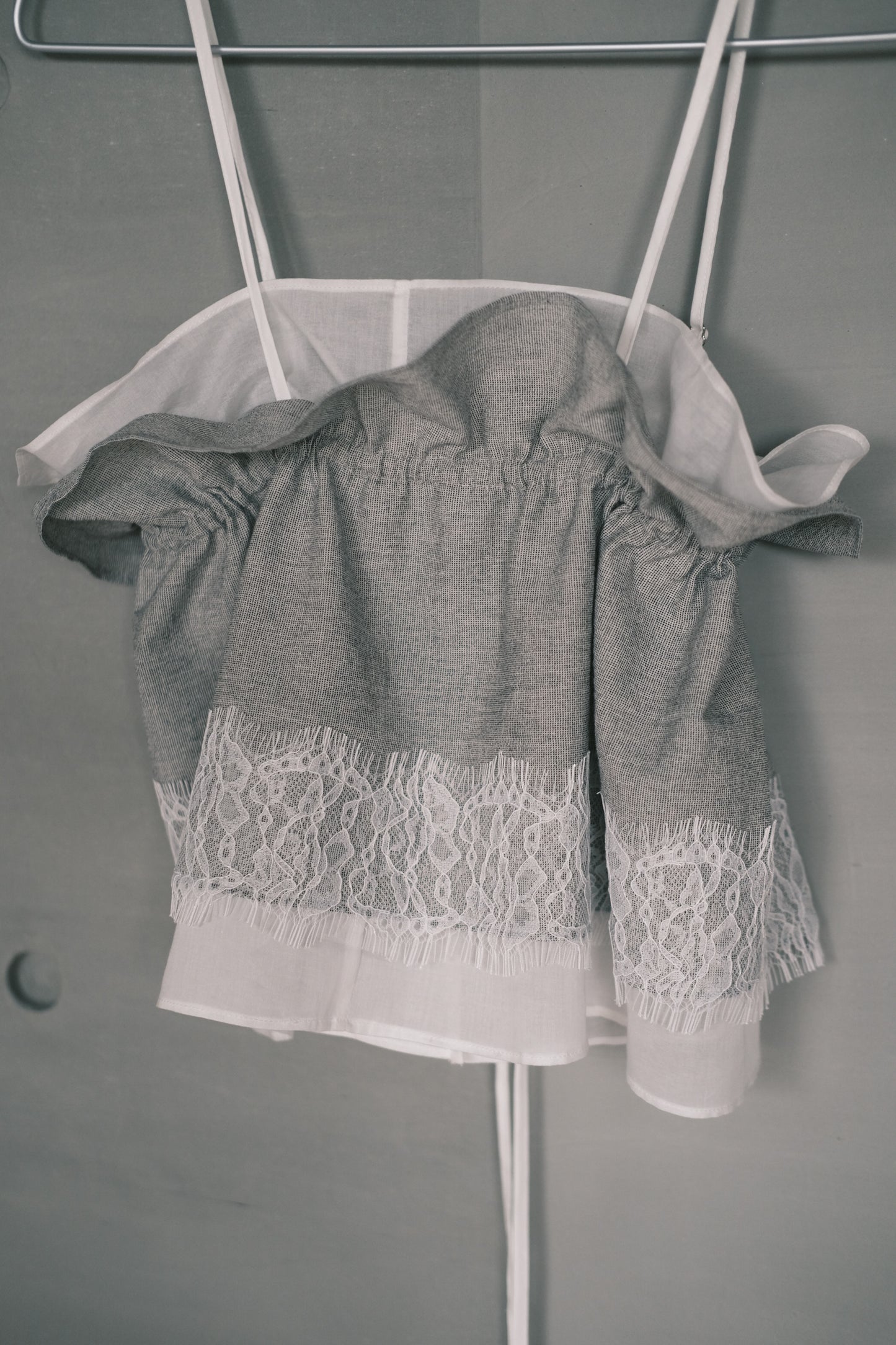 double-layer ruched crop top with lace (in-stock)