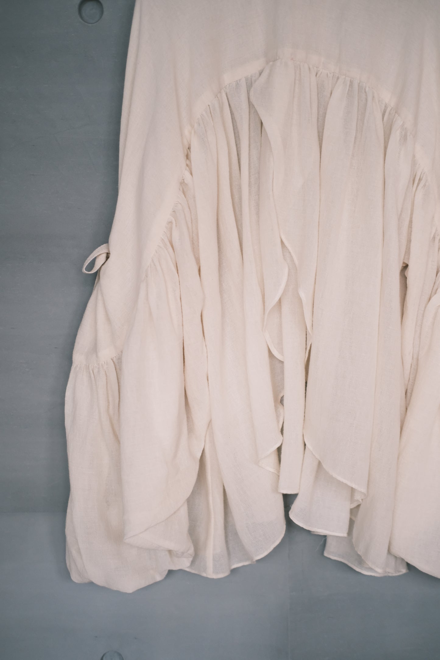 wide sleeved with gathering double layers top - beige (in-stock)