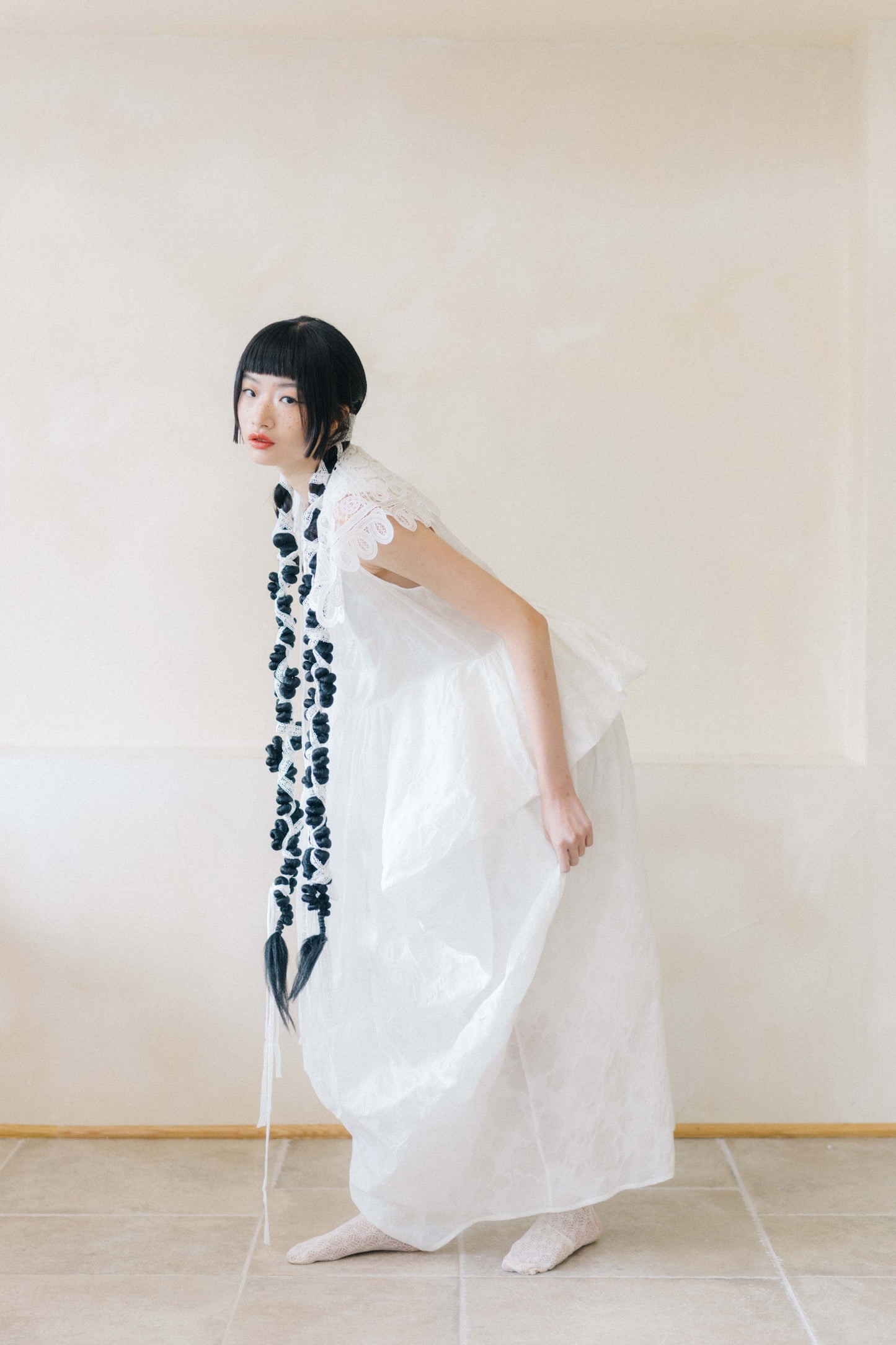 white lace collar