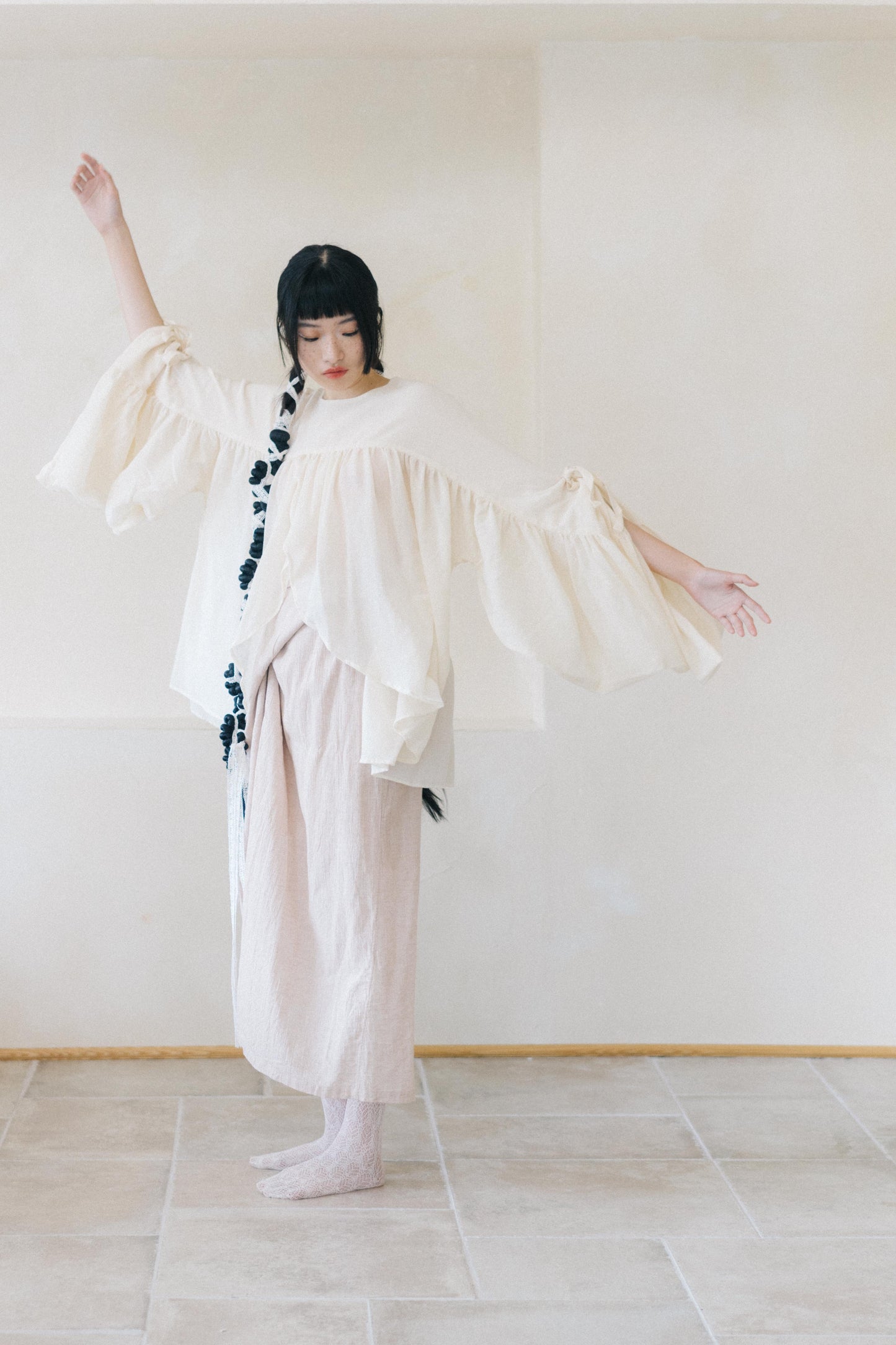 wide sleeved with gathering double layers top - beige (in-stock)