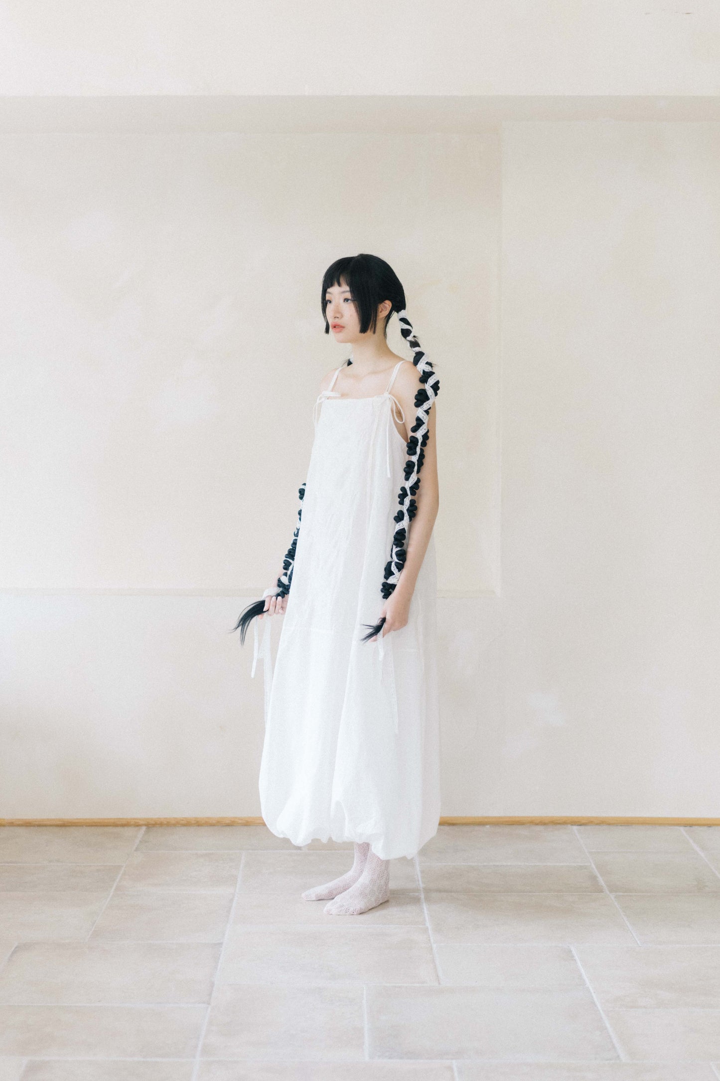 salt shrinking cloud strap dress (in-stock)