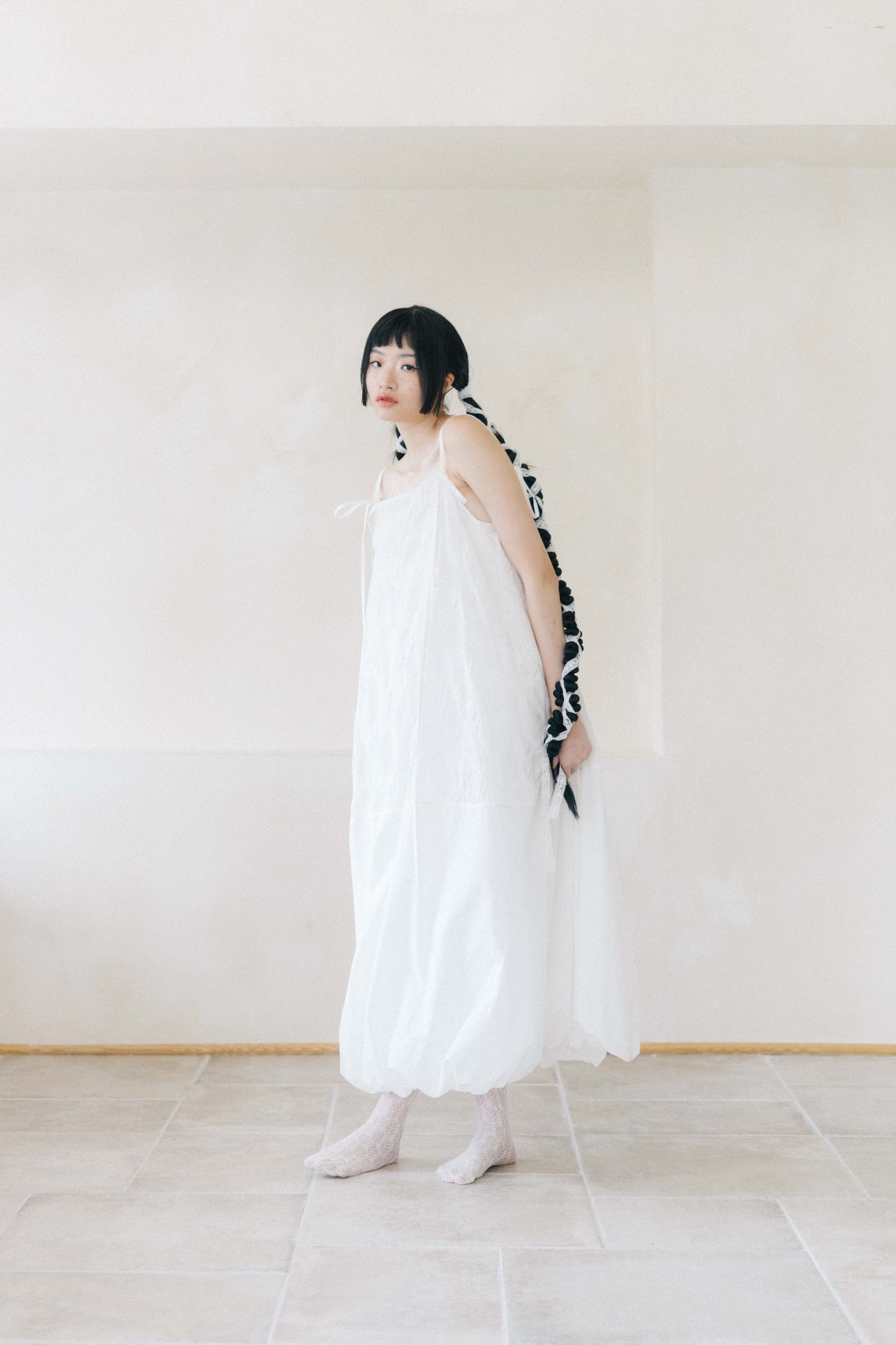 salt shrinking cloud strap dress (in-stock)
