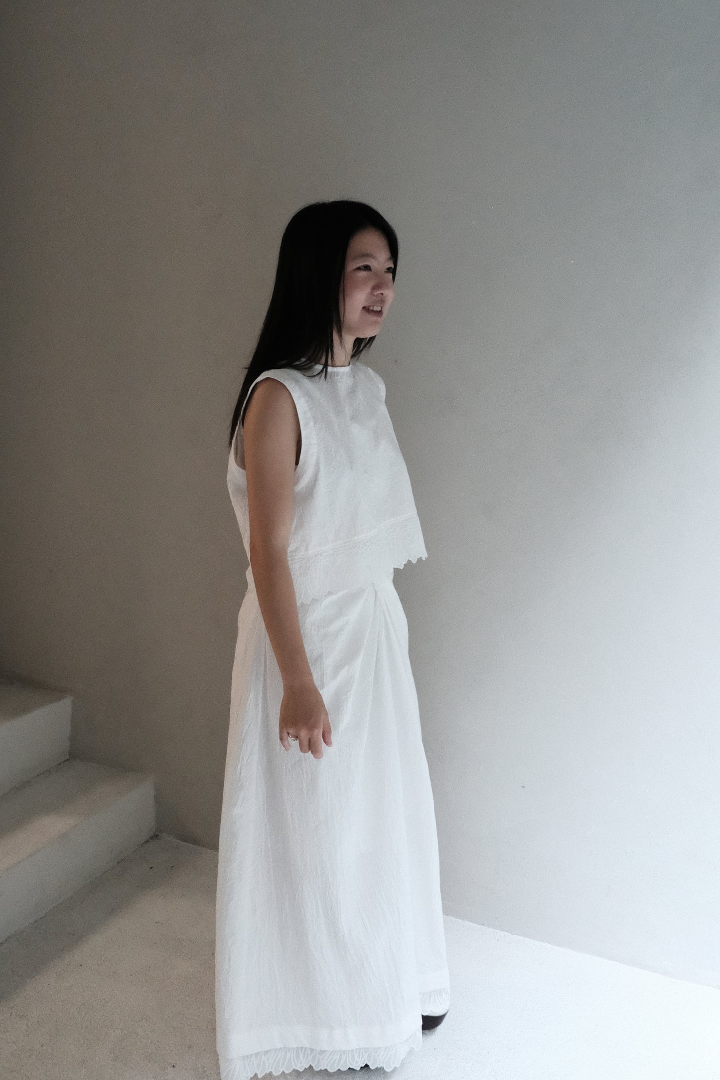 pleated -cotton lace vest top