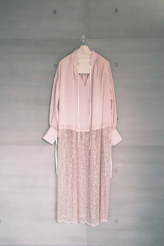 lace-paneled dress with voluminous sleeves - light pink ( in-stock)
