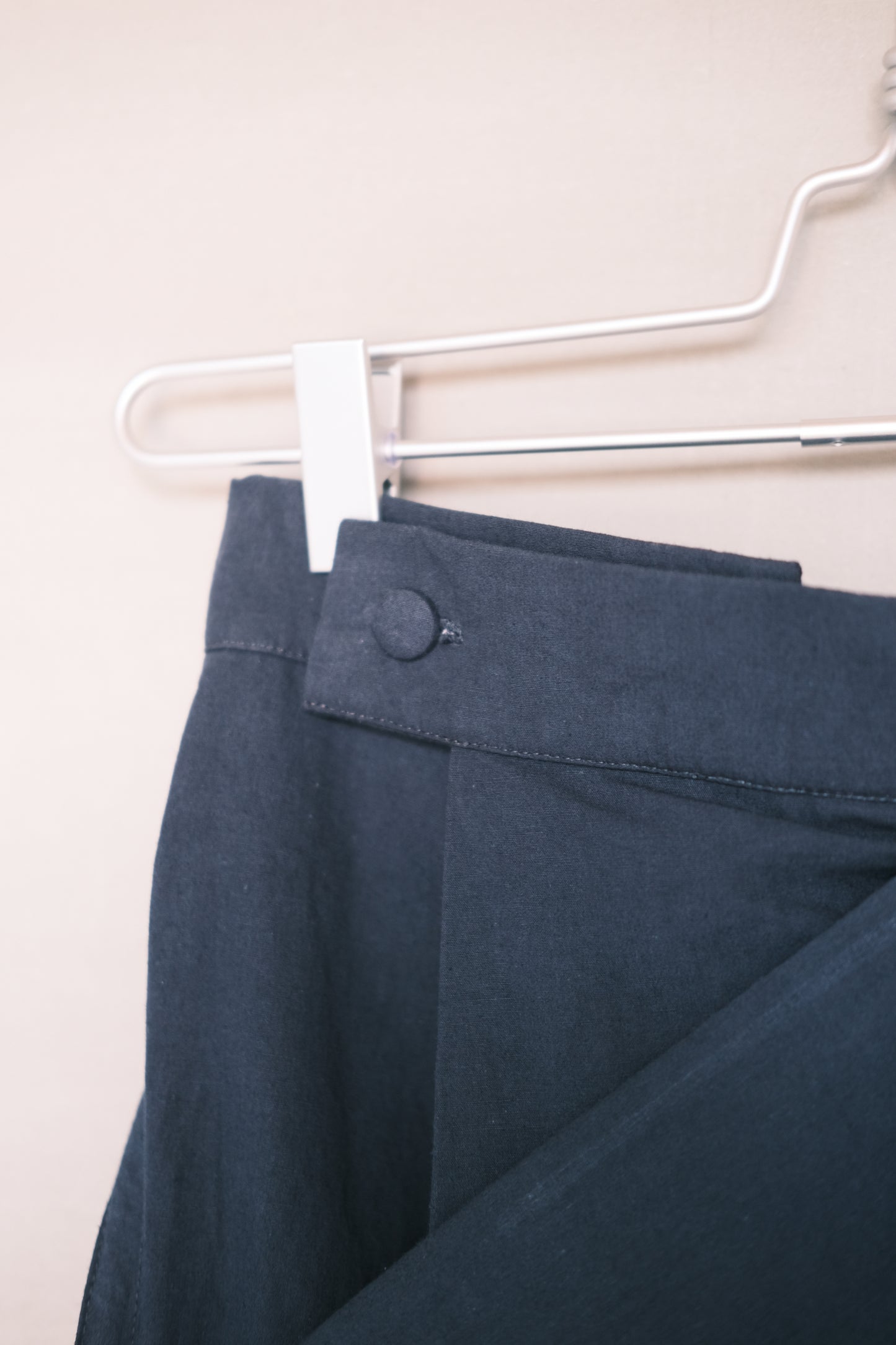 cotton-linen pleated wide navy pants (pre-order)