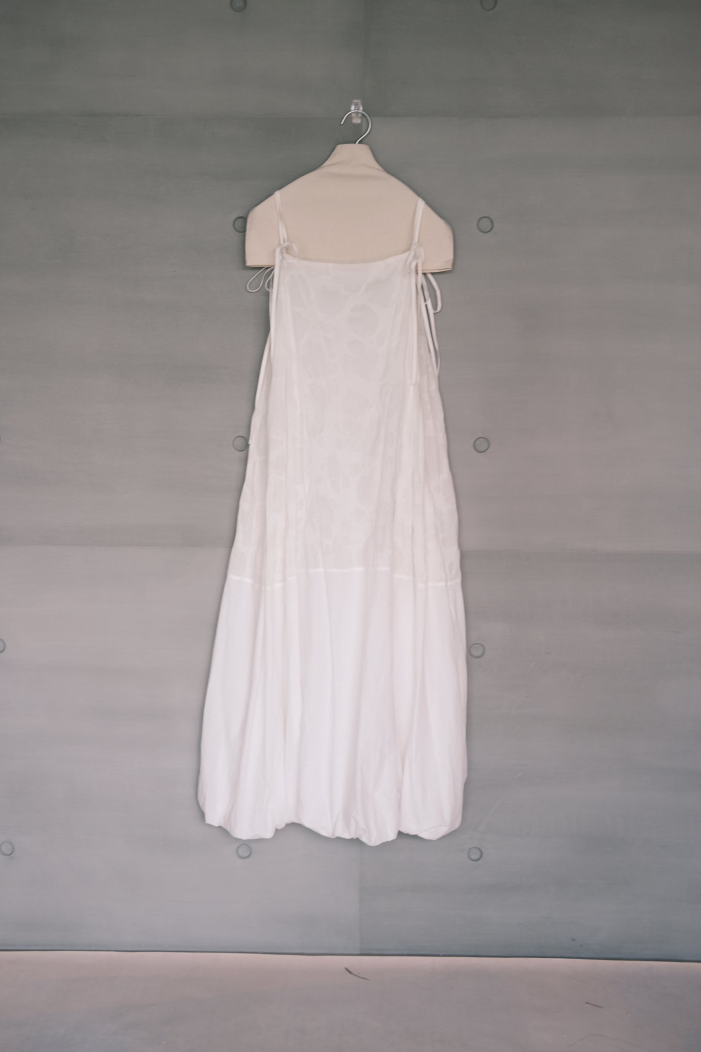 salt shrinking cloud strap dress (in-stock)