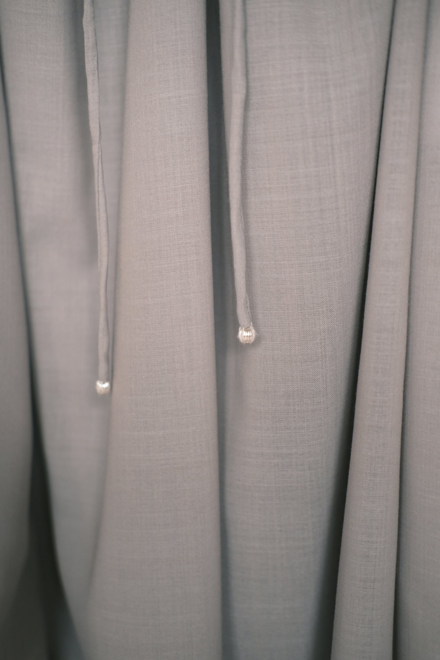 wide sleeves gathered dress (in-stock)