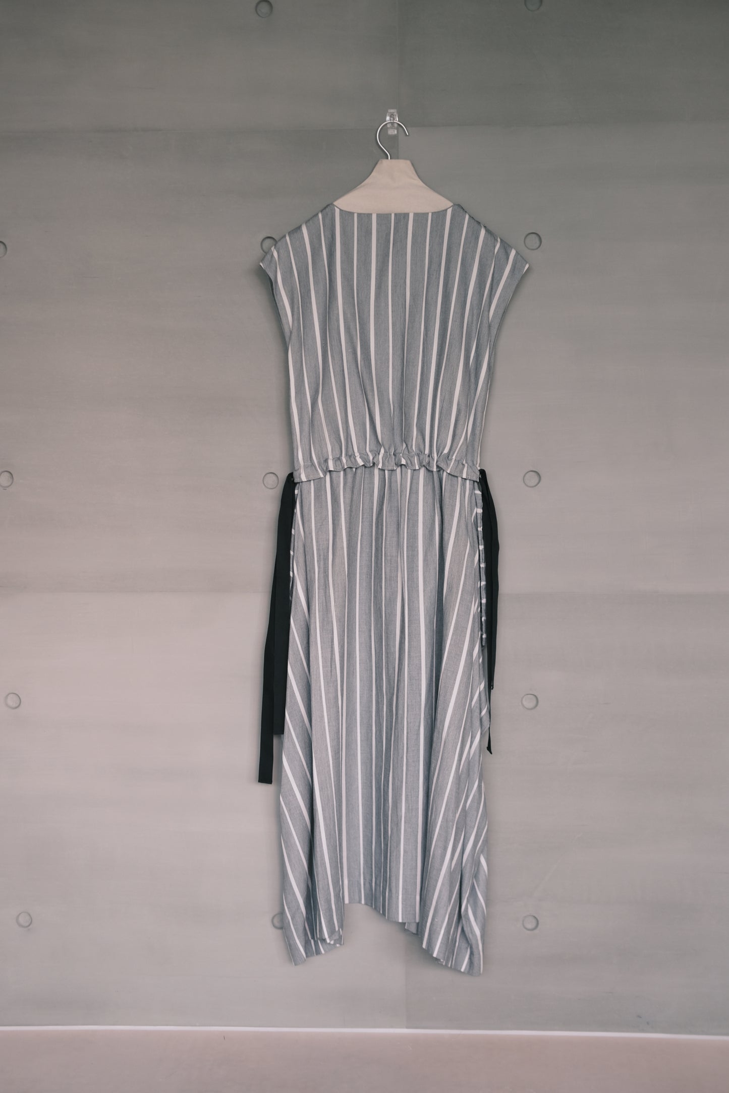 striped square-dress with black lace (pre-order)