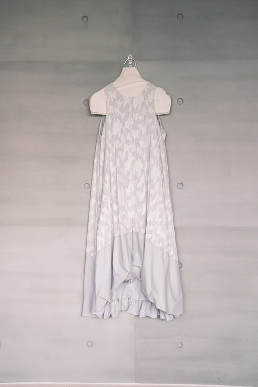 sheer jacquard sleeveless cloud dress ( in- stock)