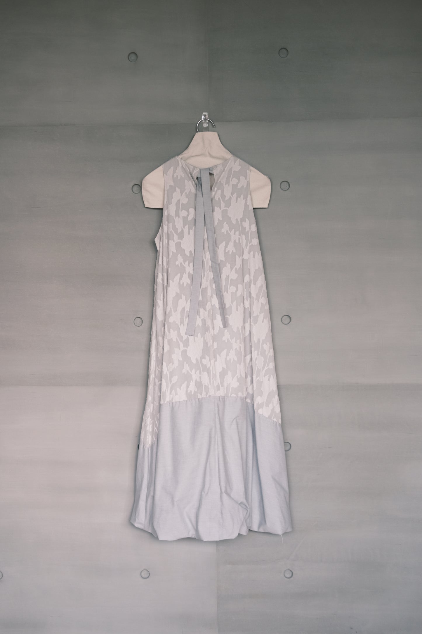 sheer jacquard sleeveless cloud dress ( in- stock)