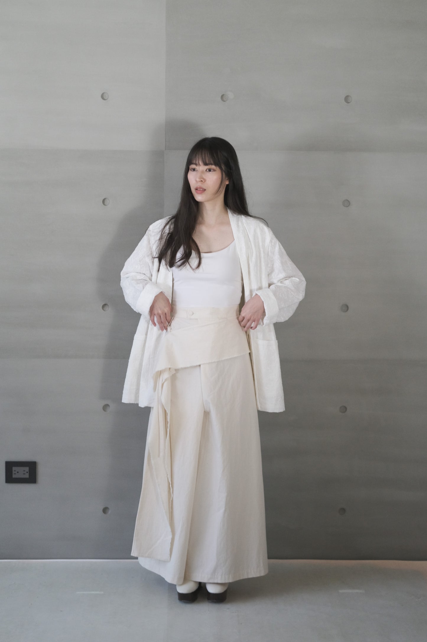 ivory embroidered jacquard mandarin jacket (limited item)