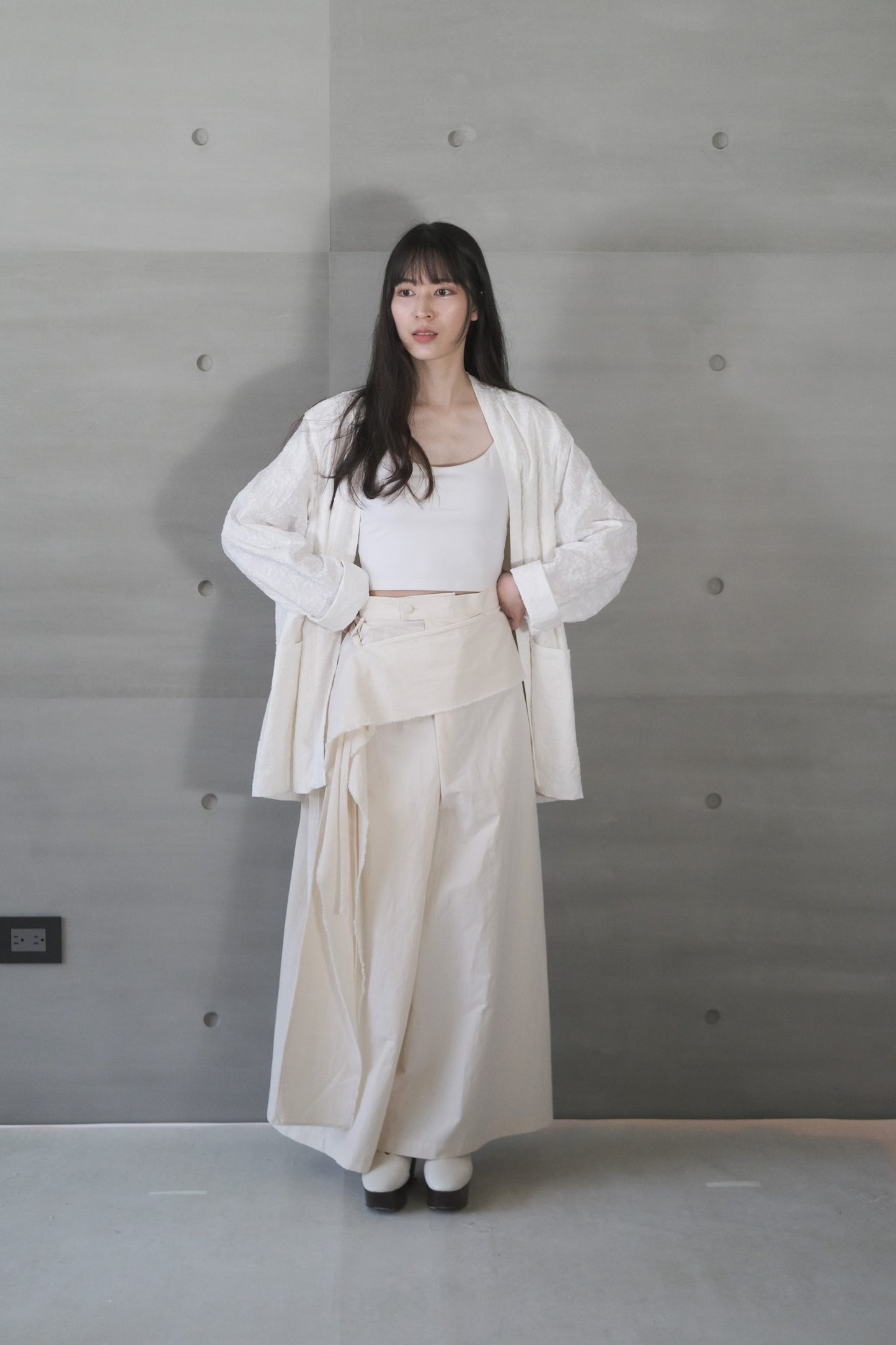 cotton-linen pleated wide ivory pants (pre-order)
