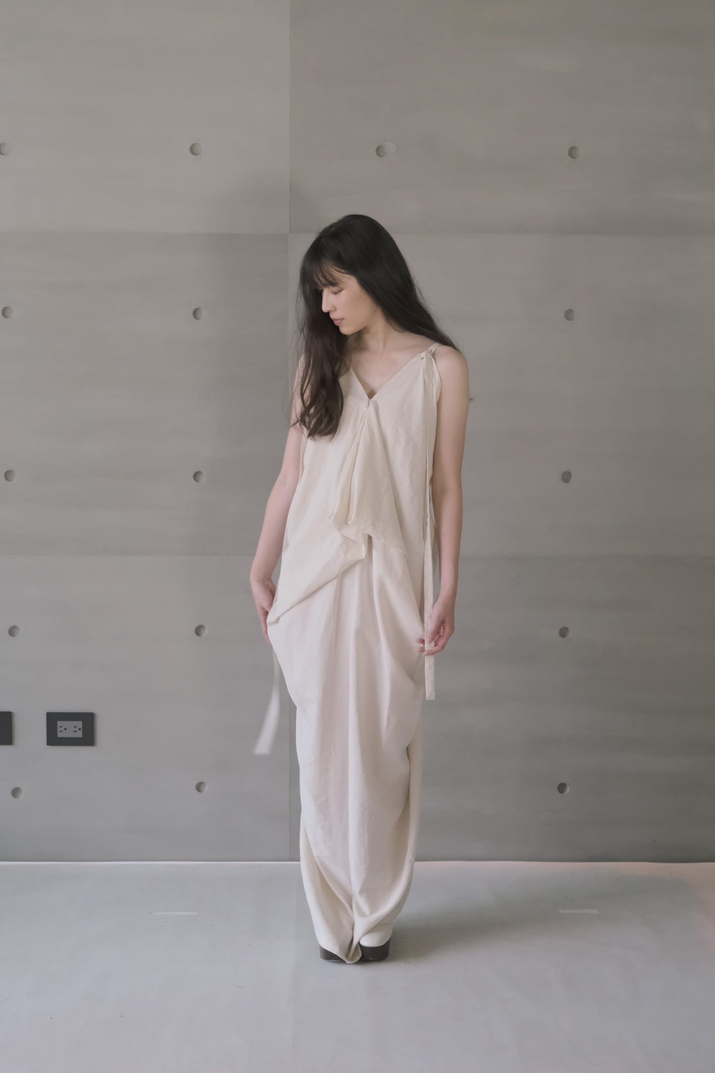 square-cut backless dress (in-stock)