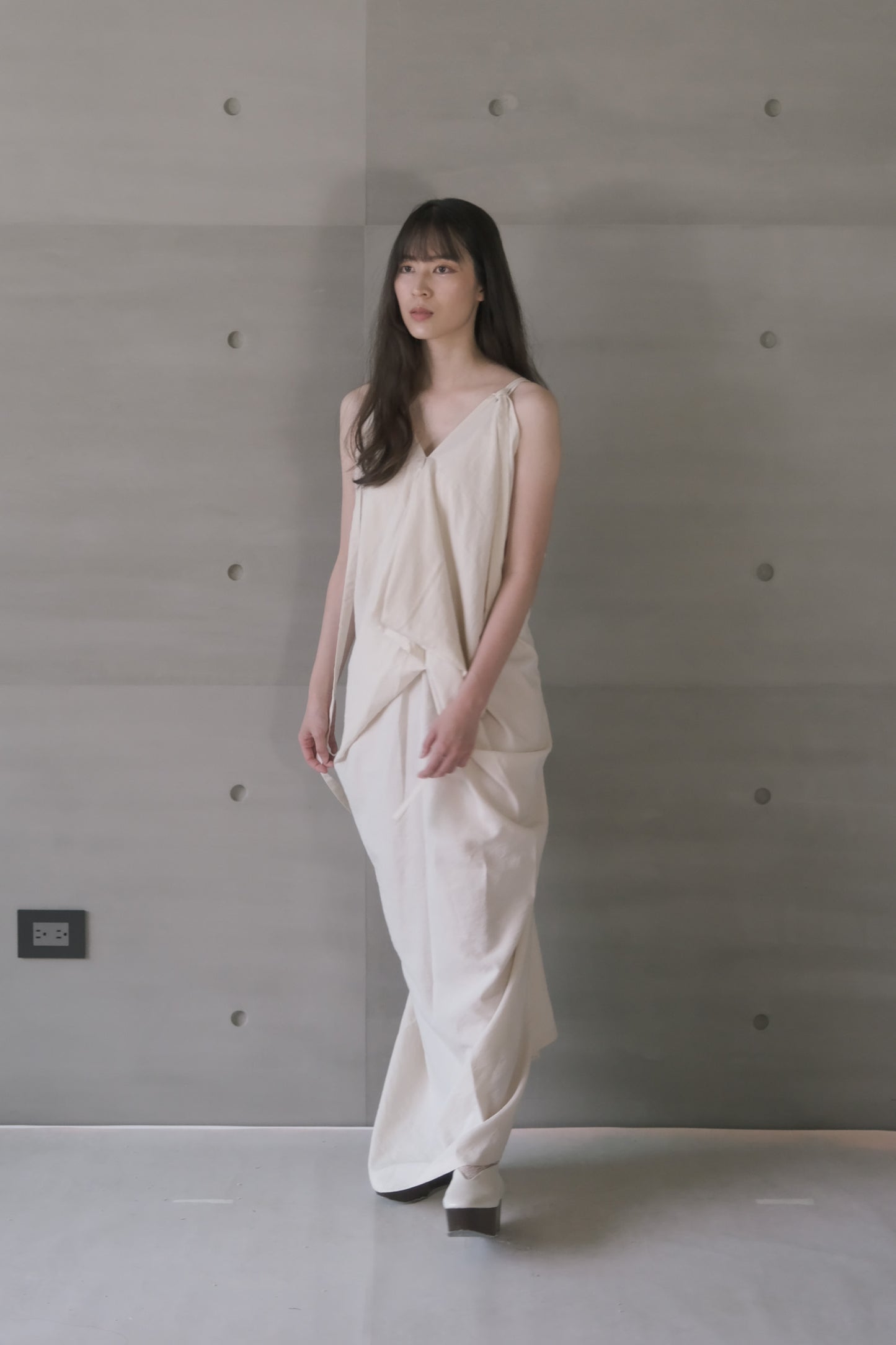 square-cut backless dress (in-stock)