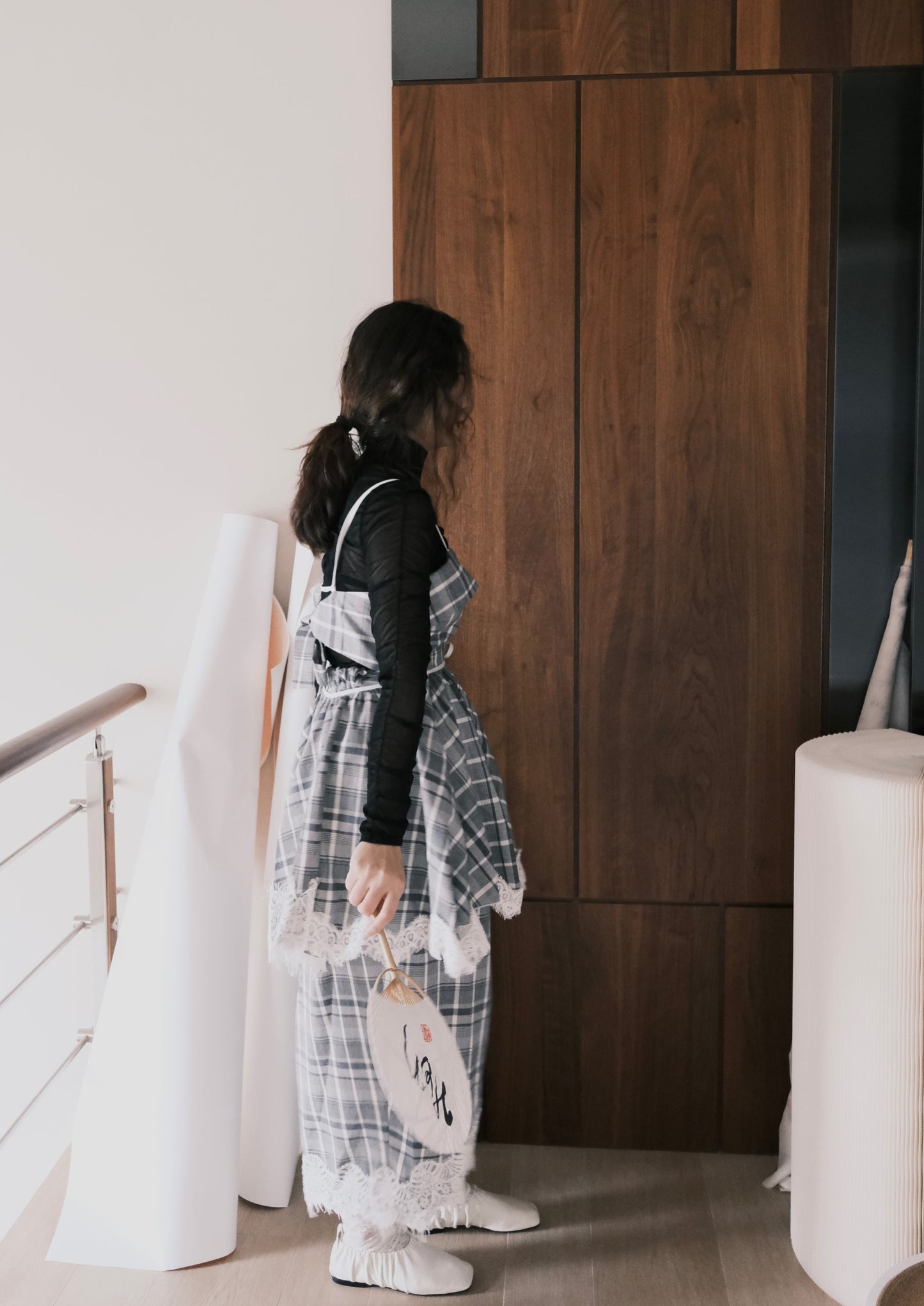 check laced-tulip midi dress