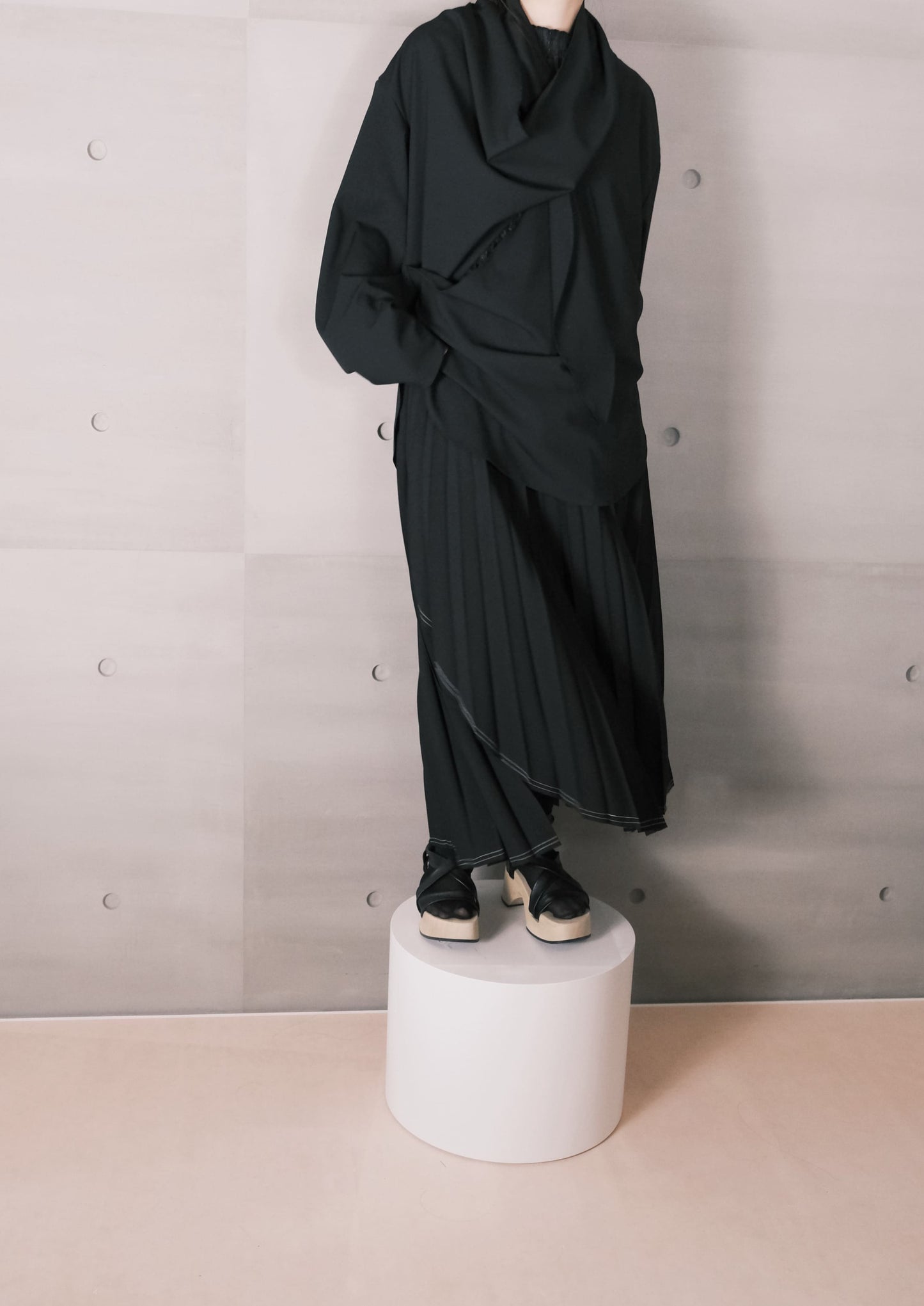 long sleeves wrap blouse - black (in-stock)