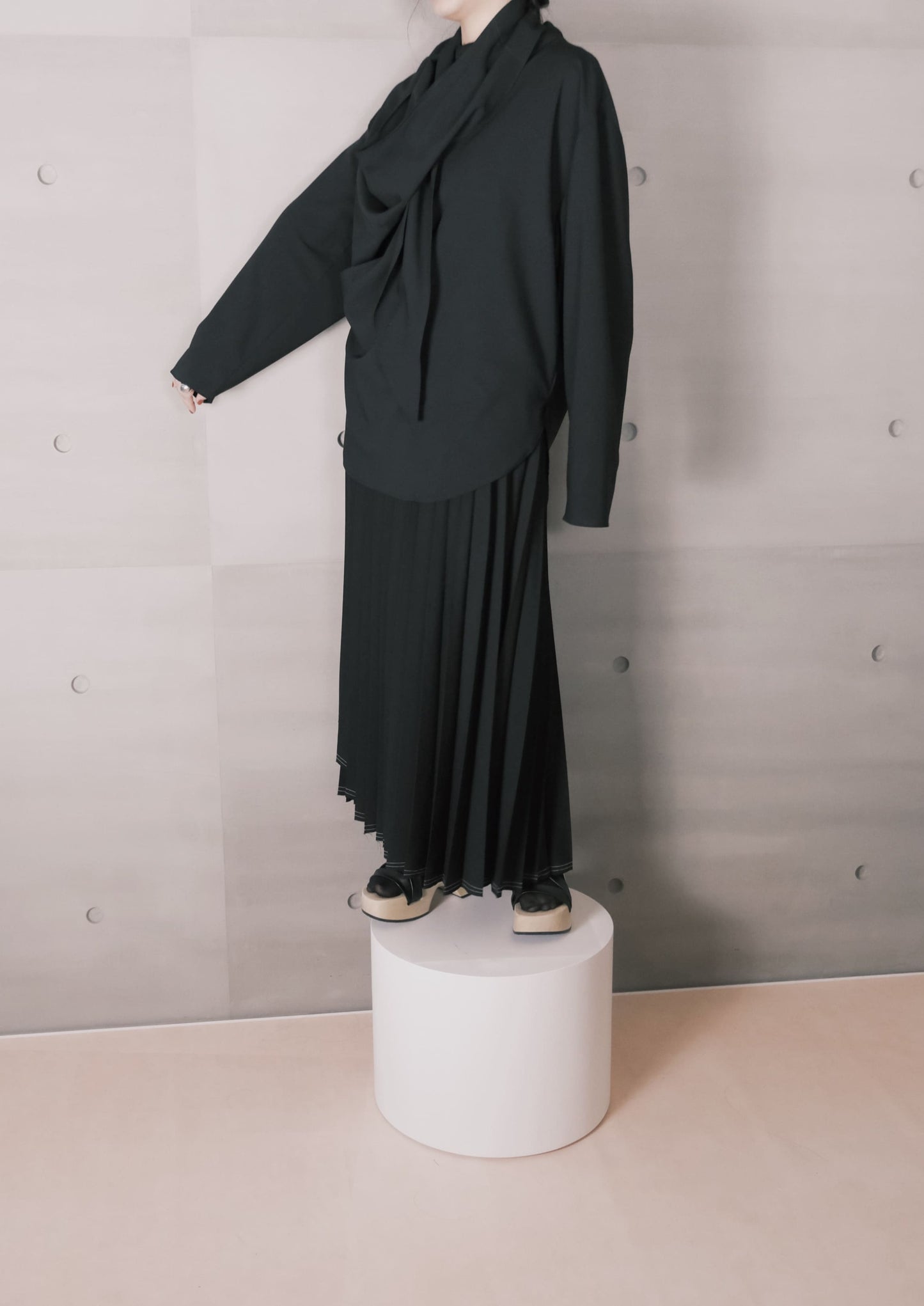 long sleeves wrap blouse - black (in-stock)