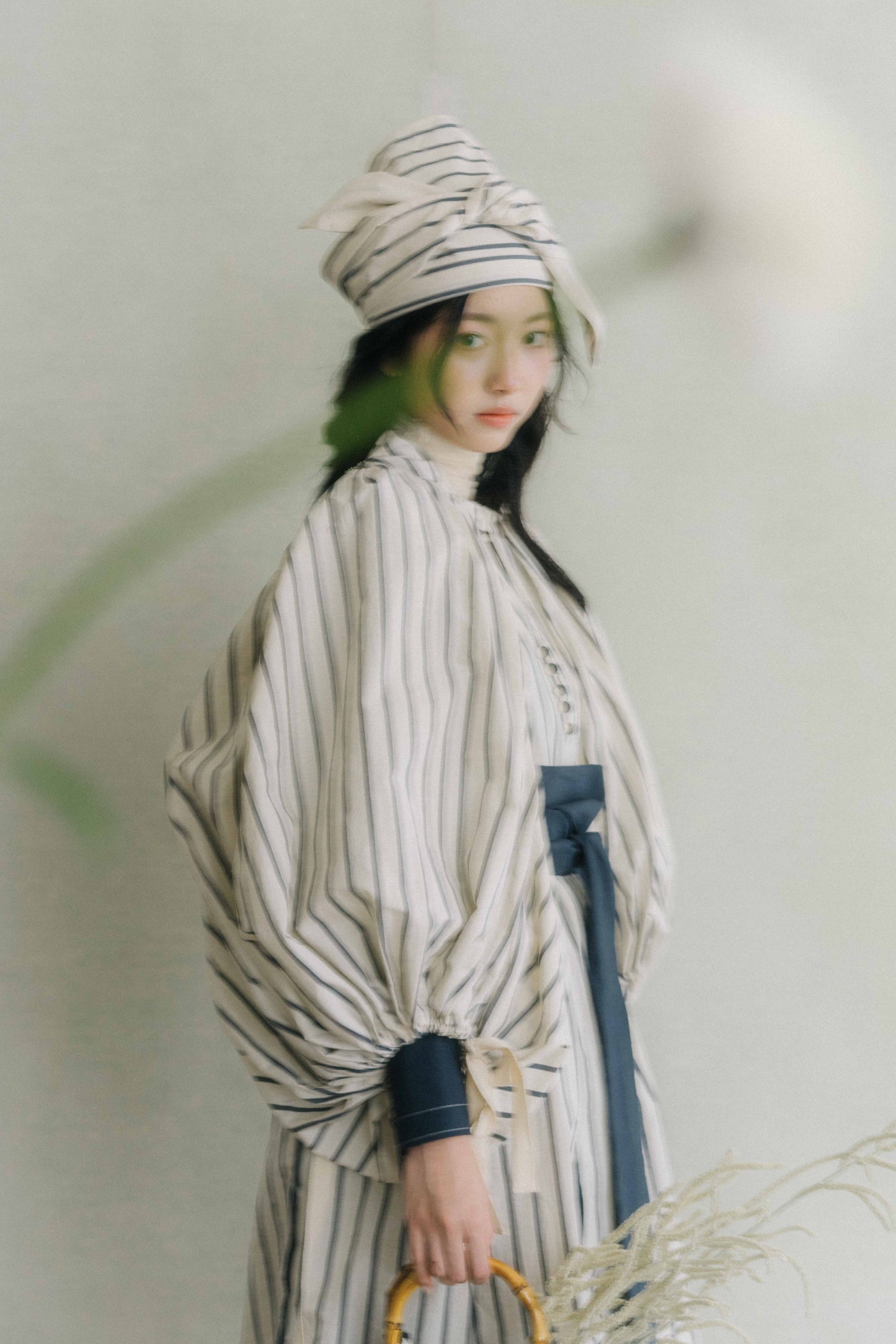 striped backless tie-back puff sleeve dress (pre-order)