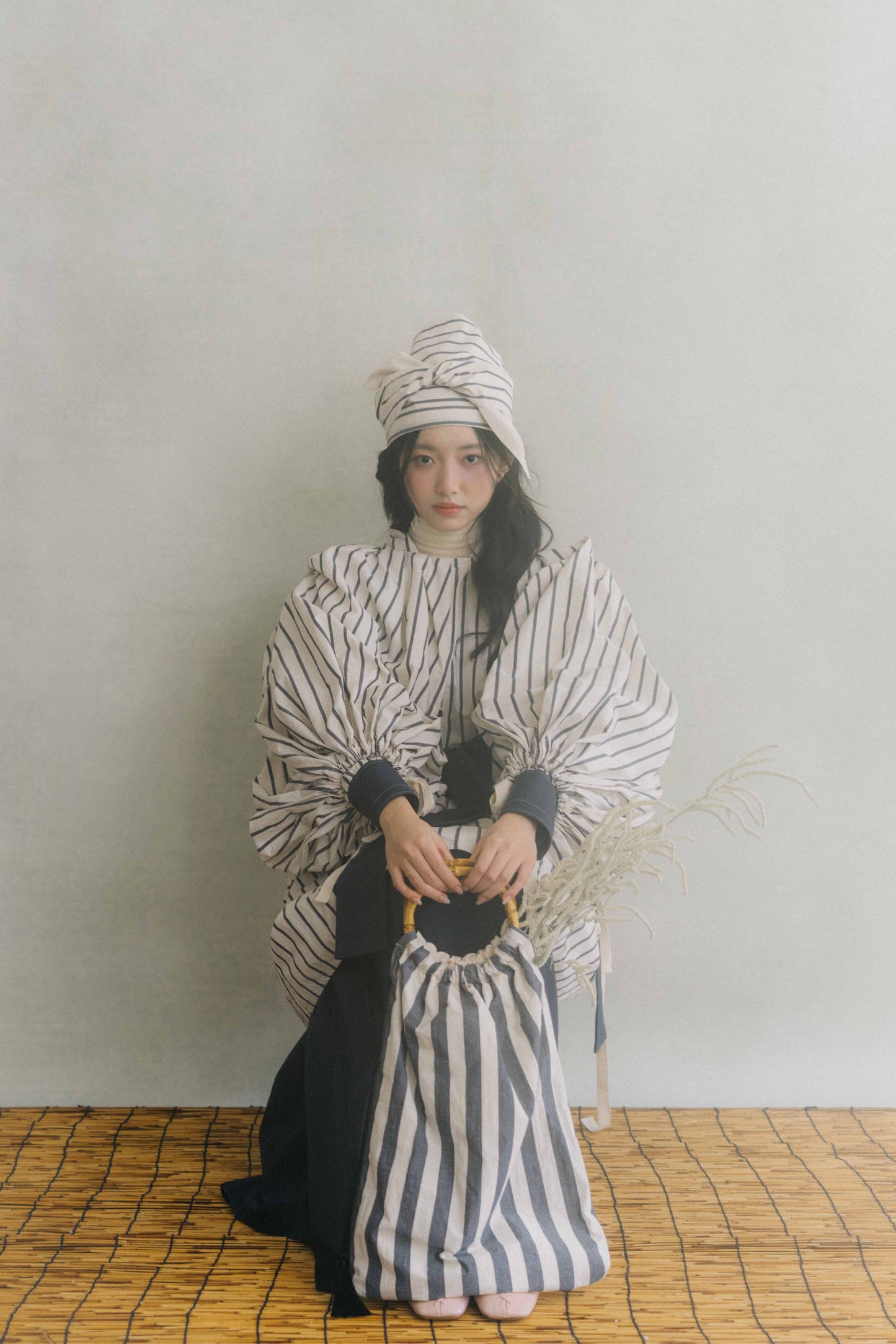 striped backless tie-back puff sleeve dress (pre-order)