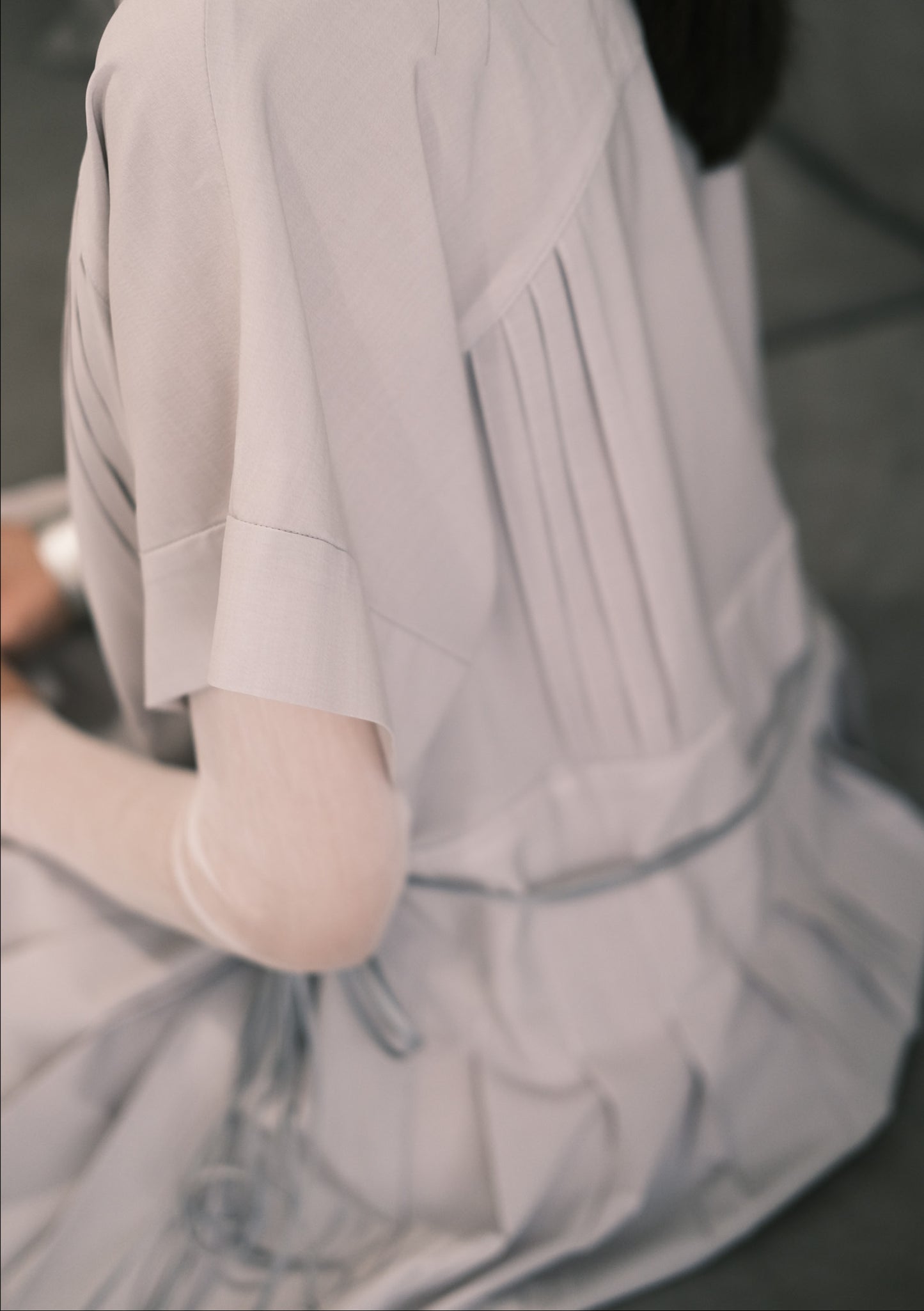 pleated midi dress with sliver lace trims (pre-order)