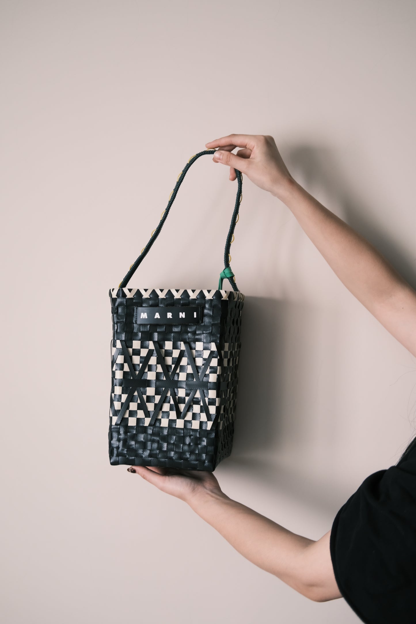 marni market bucket - black