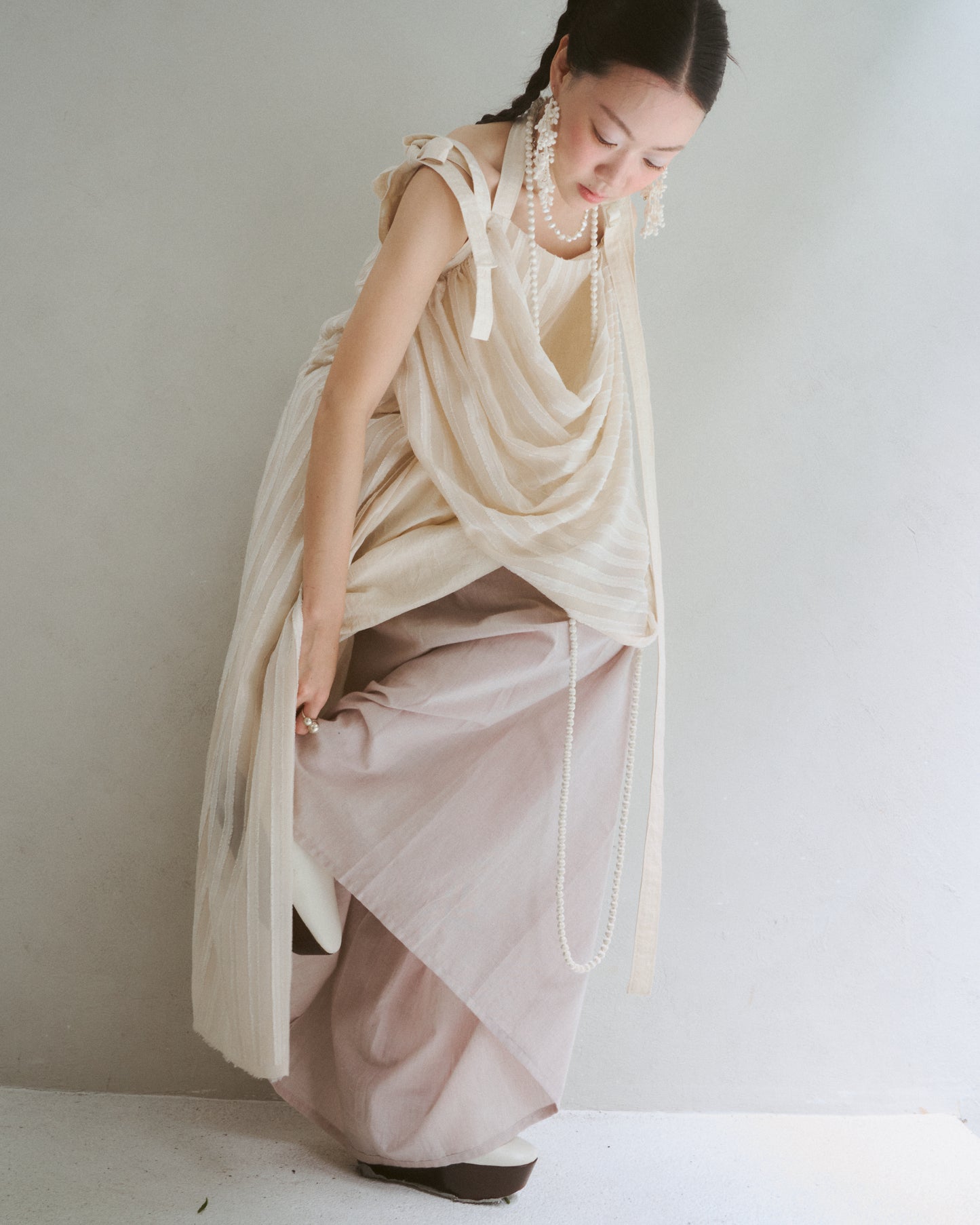 asymmetric striped halter dress（in-stock)
