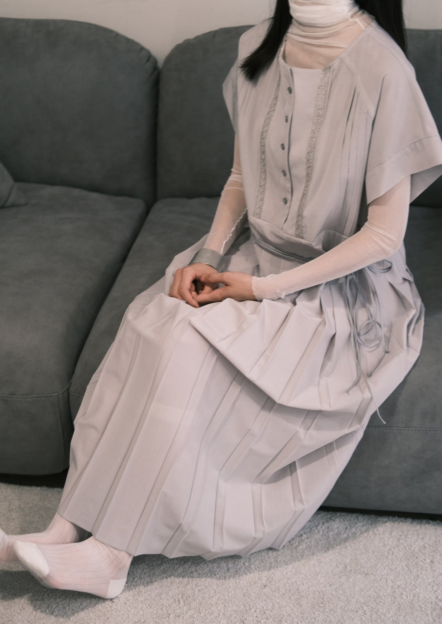 pleated midi dress with sliver lace trims (pre-order)