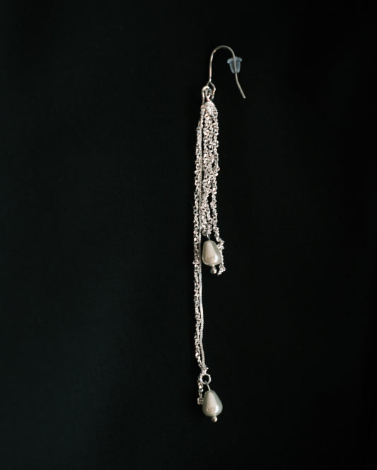 silver tassel with pearl earring 002 (single)