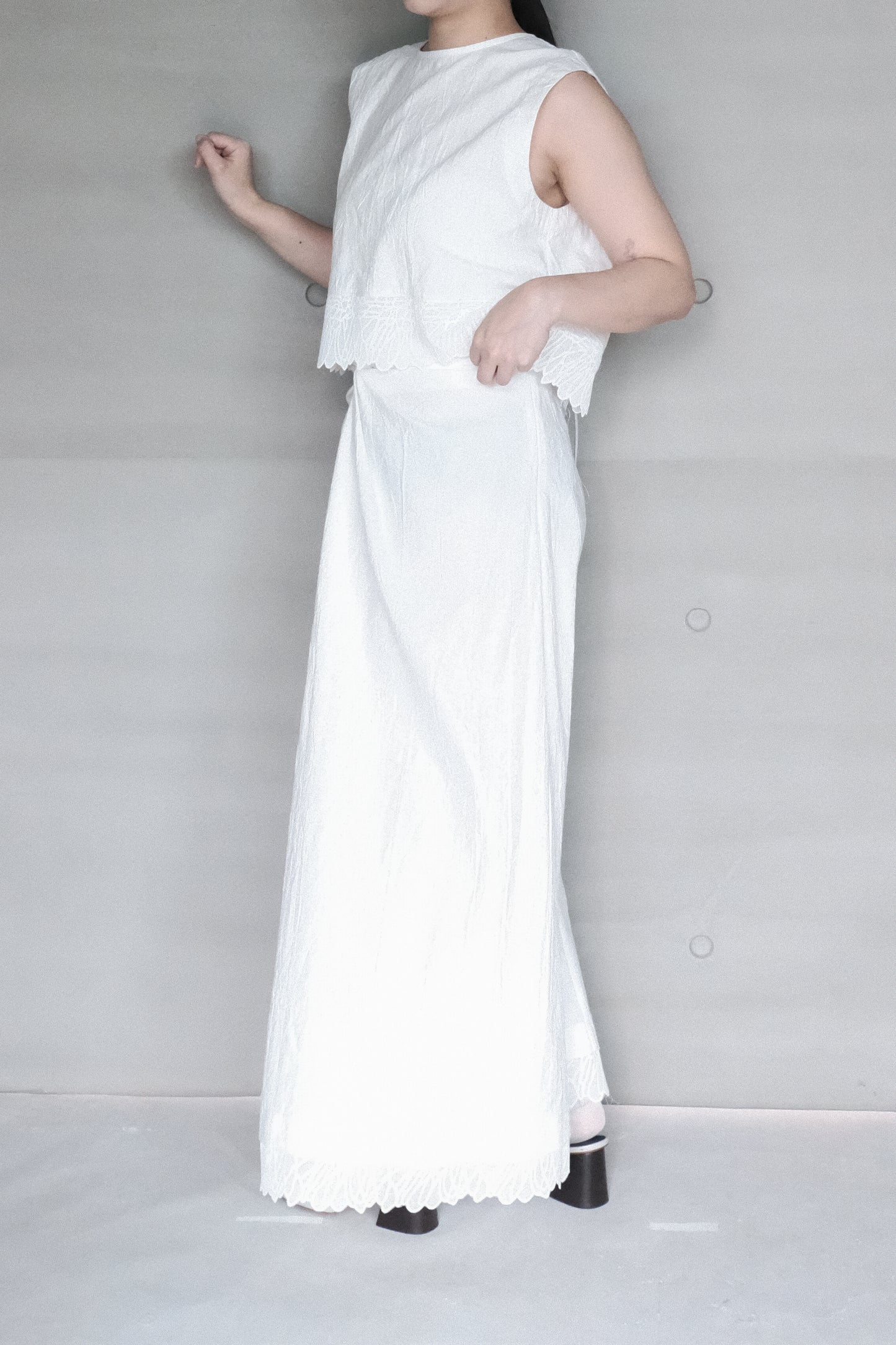 pleated -cotton lace vest top