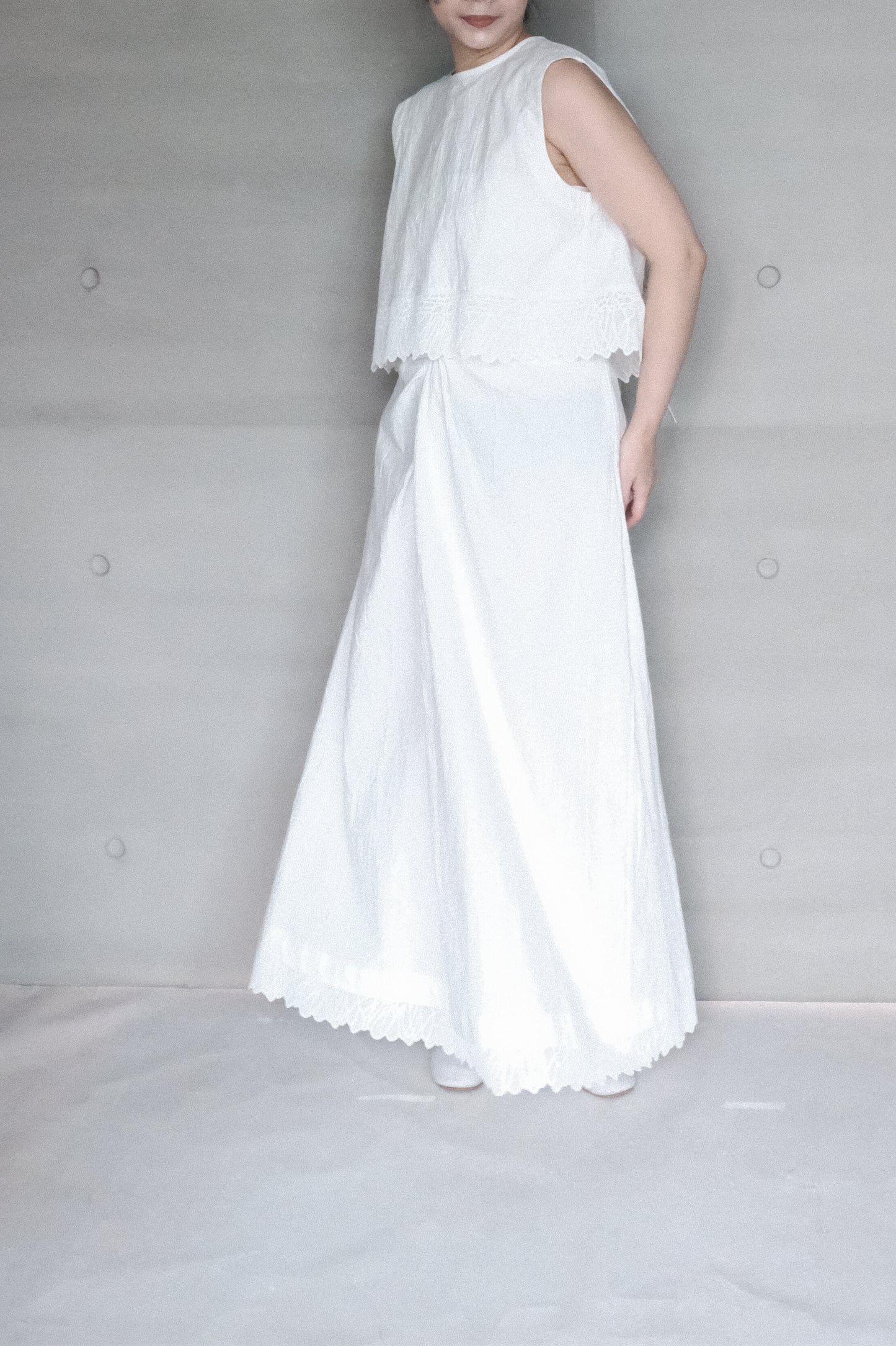 pleated -cotton lace vest top