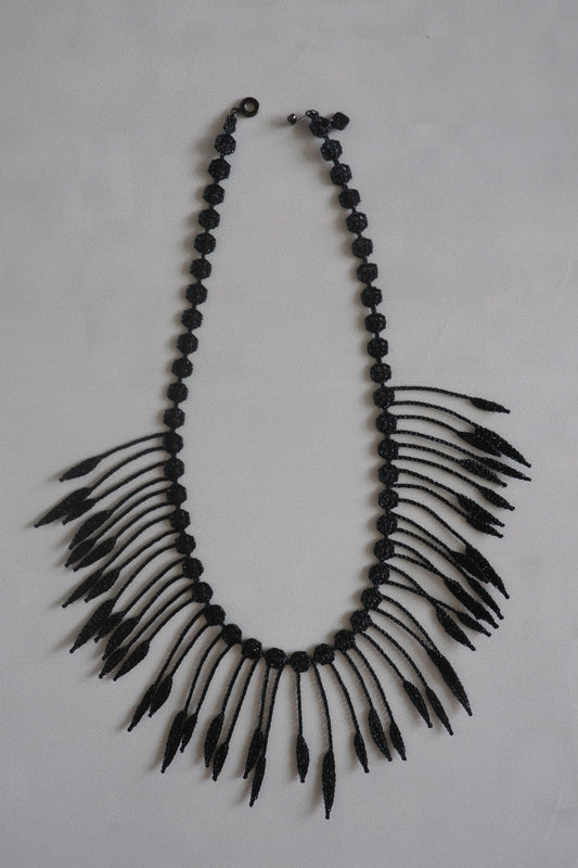 triple 000 刺繡植物項鍊 - black (in-stock)