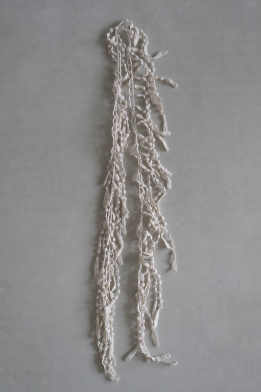 beige lace trim necklace