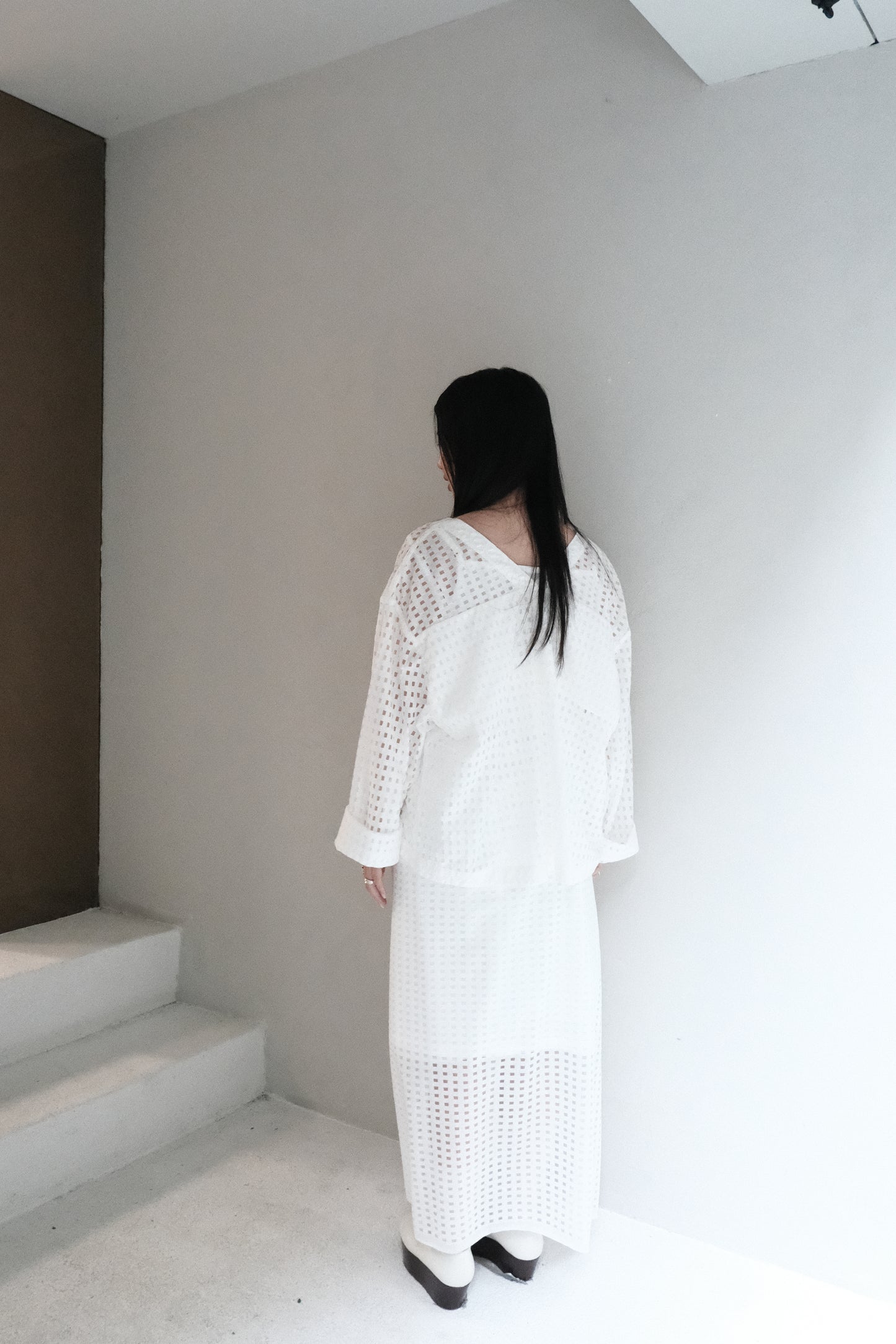 subtle checked lightweight cover (in-stock)