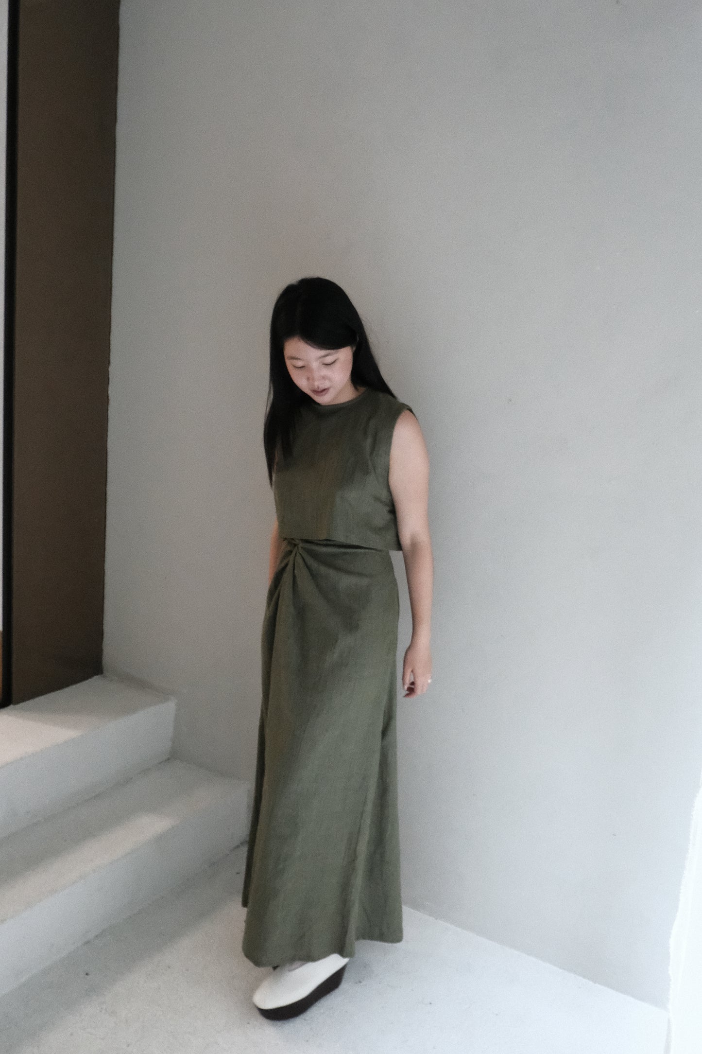 twisted cotton denim skirt - grass