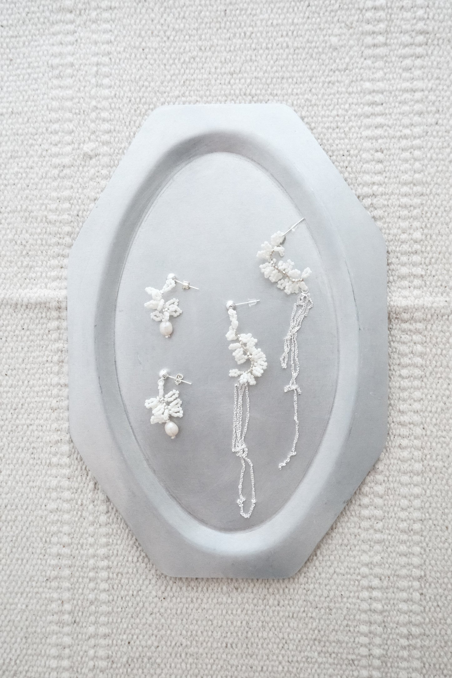 snow white handmade beads silver earrings (in-stock)