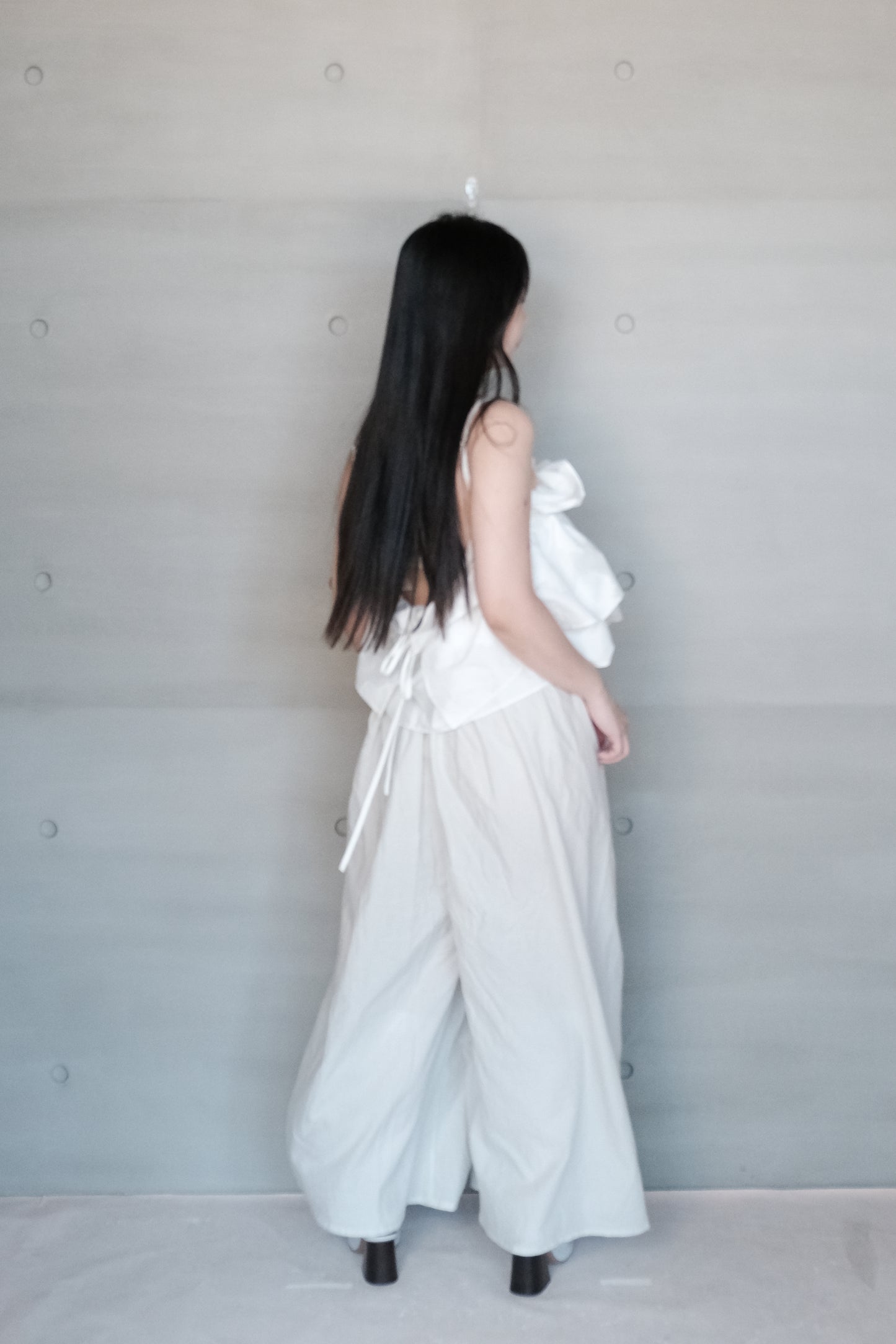 double-layer ruched crop top - white  (in-stock)