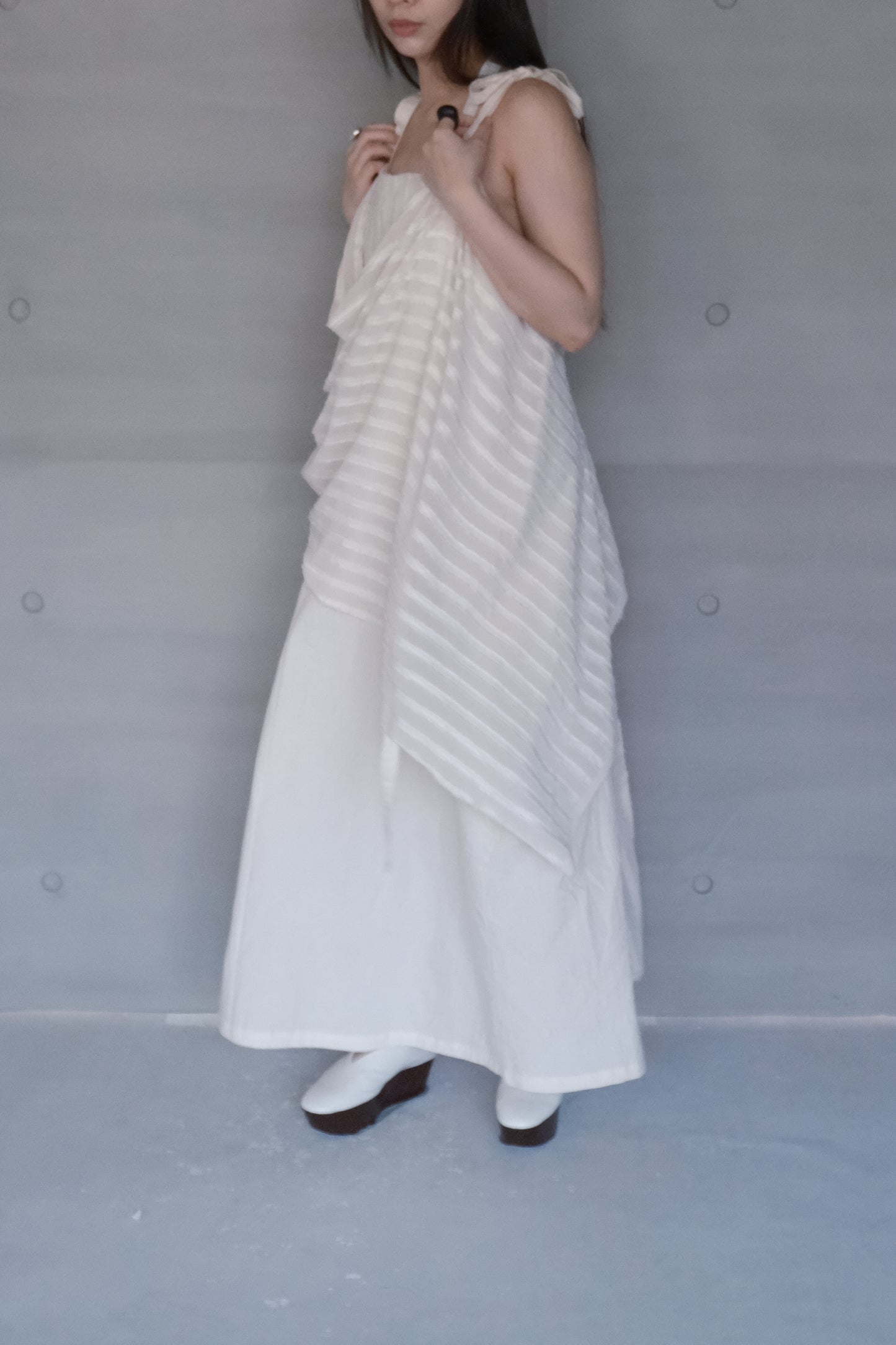 asymmetric striped halter dress（in-stock)
