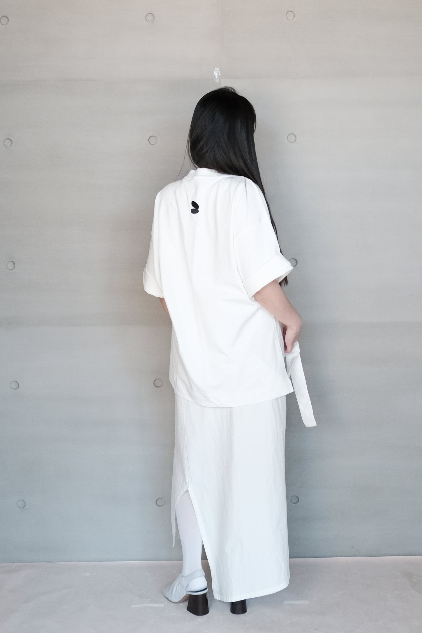 embroidered logo white t-shirt