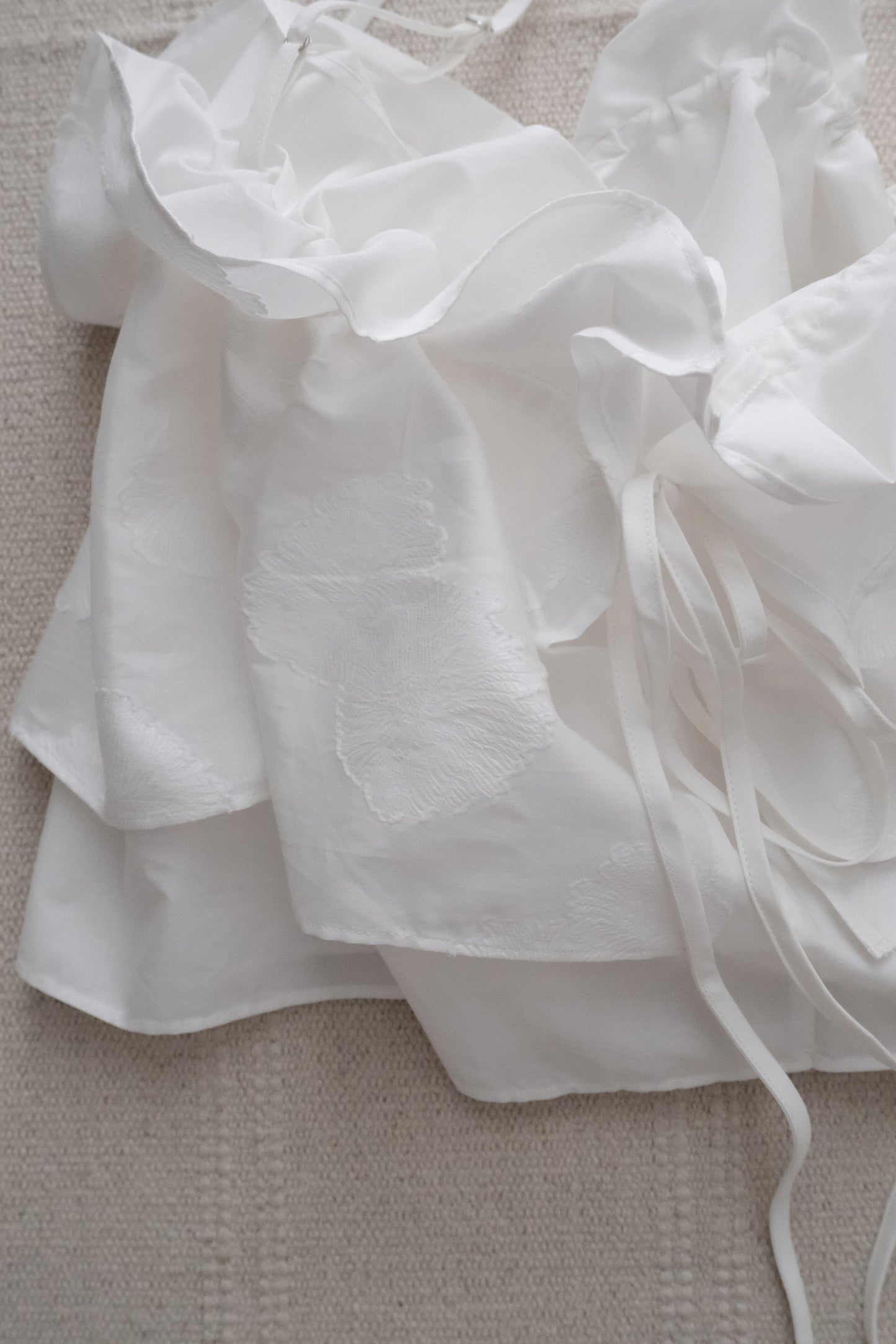double-layer ruched crop top - white