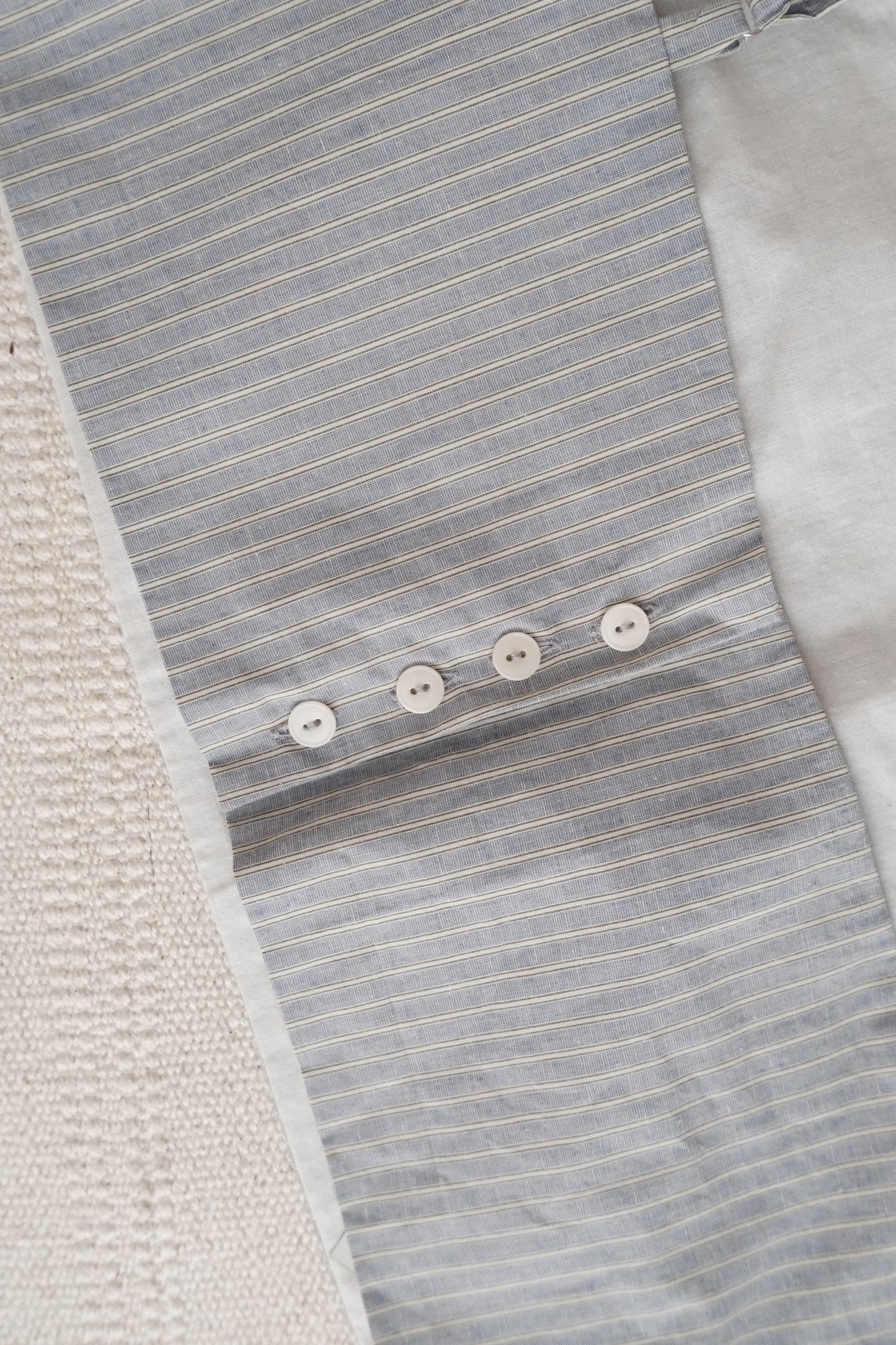 striped strap tank top ( in-stock)