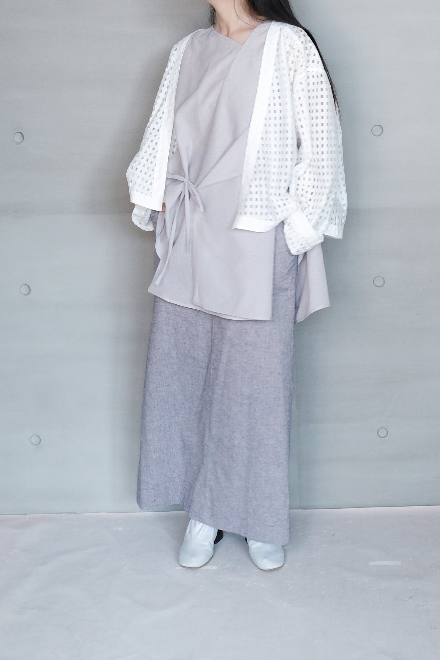 subtle checked lightweight cover (in-stock)