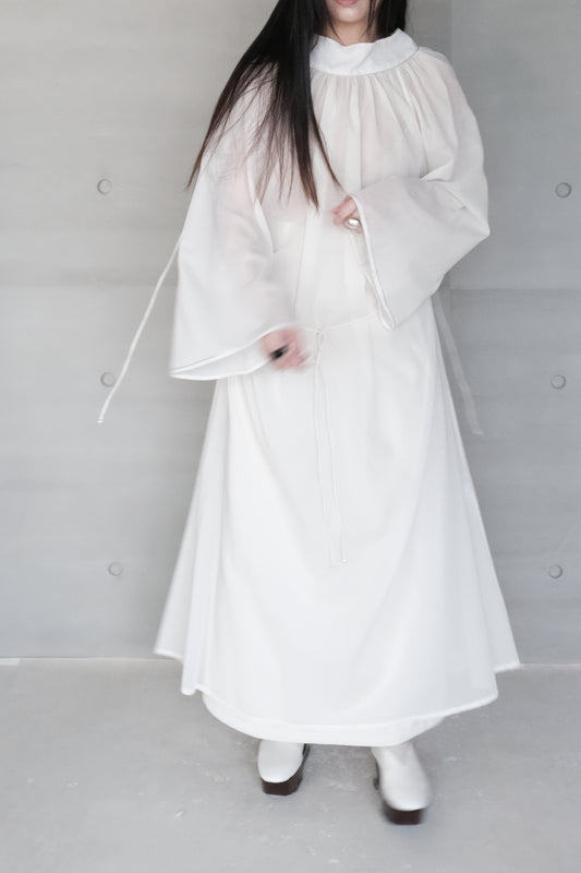 wide sleeves gathered dress- ivory (in-stock)