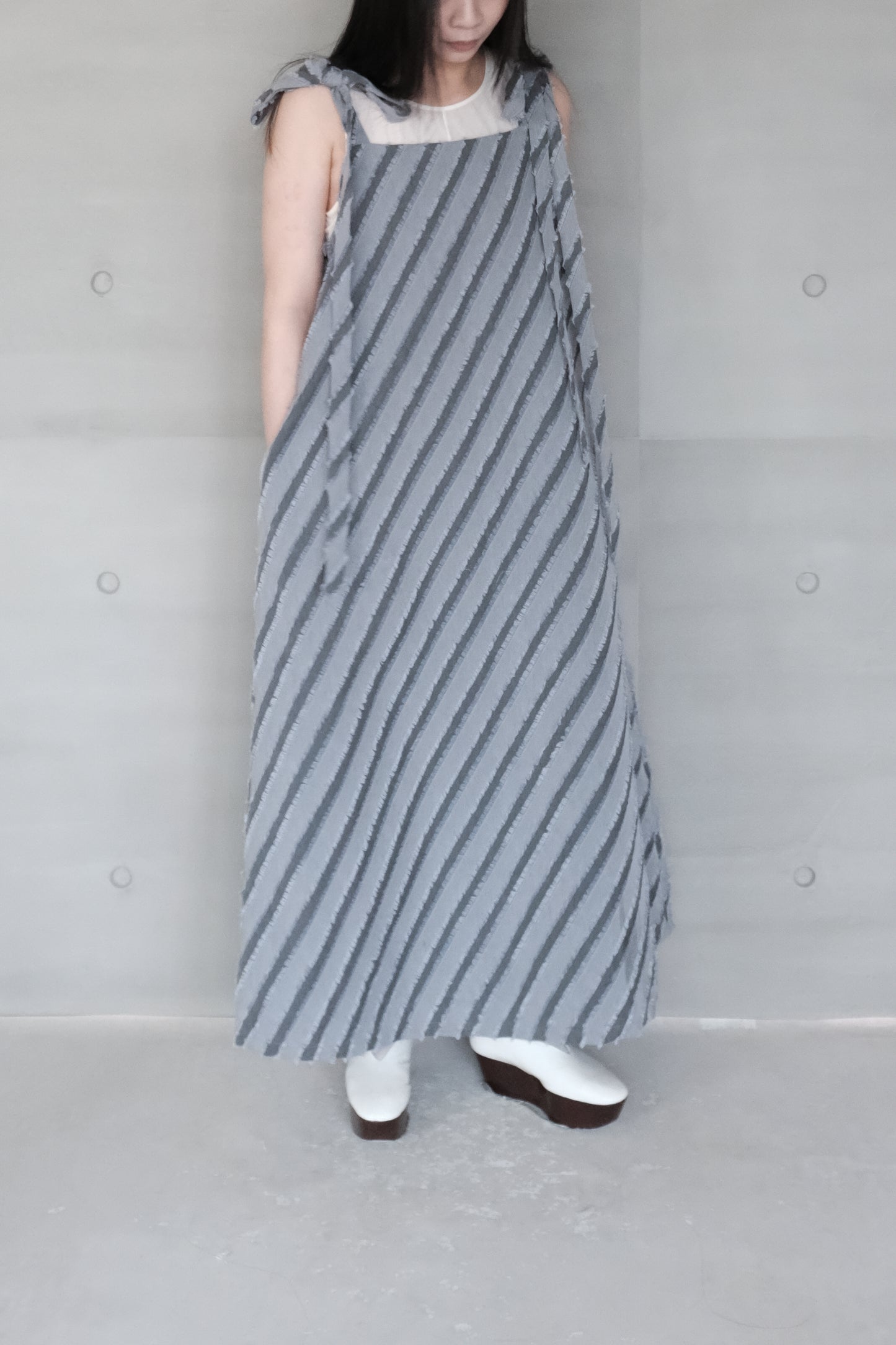 stripe-jacquard grey dress（pre-order)
